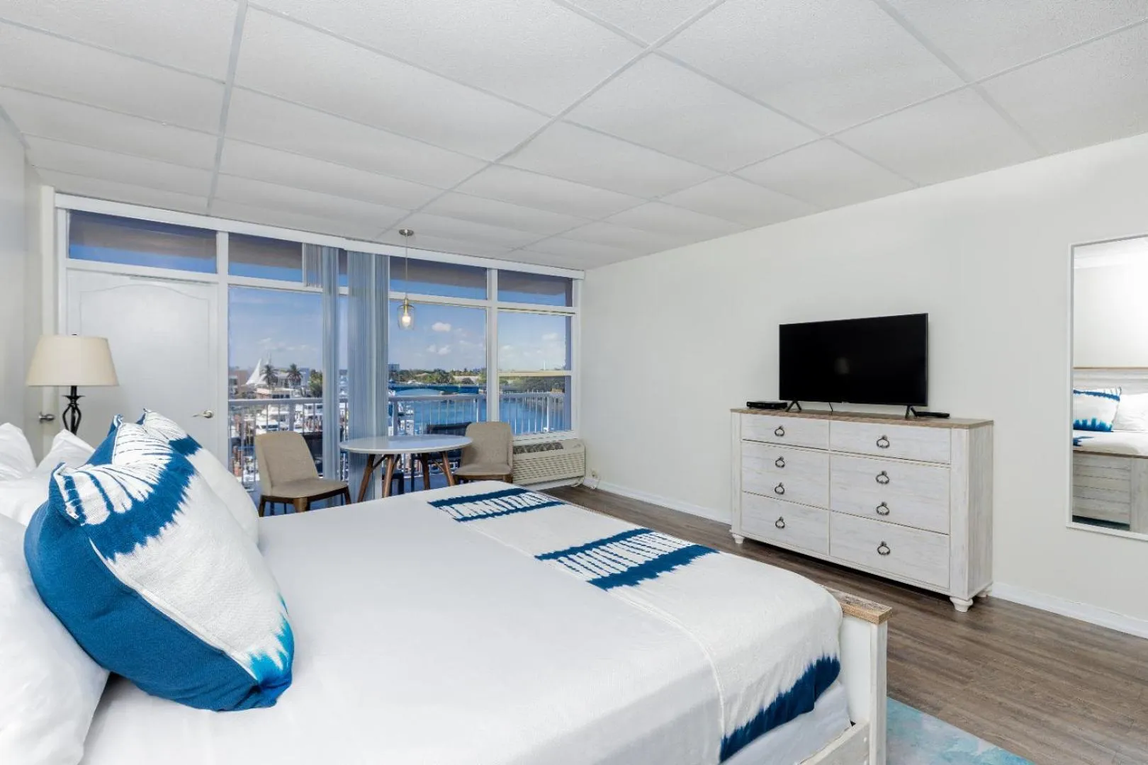 Bed in Sands Harbor Resort and Marina