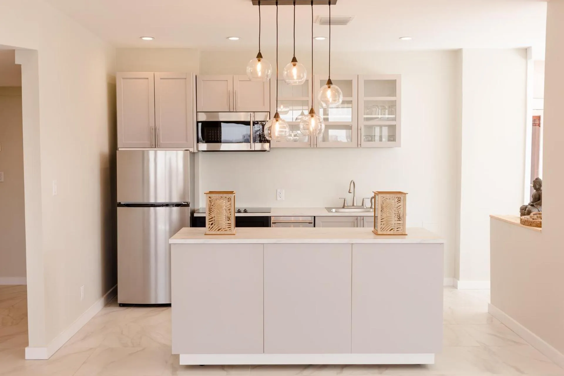 Kitchen or kitchenette in Sands Harbor Resort and Marina