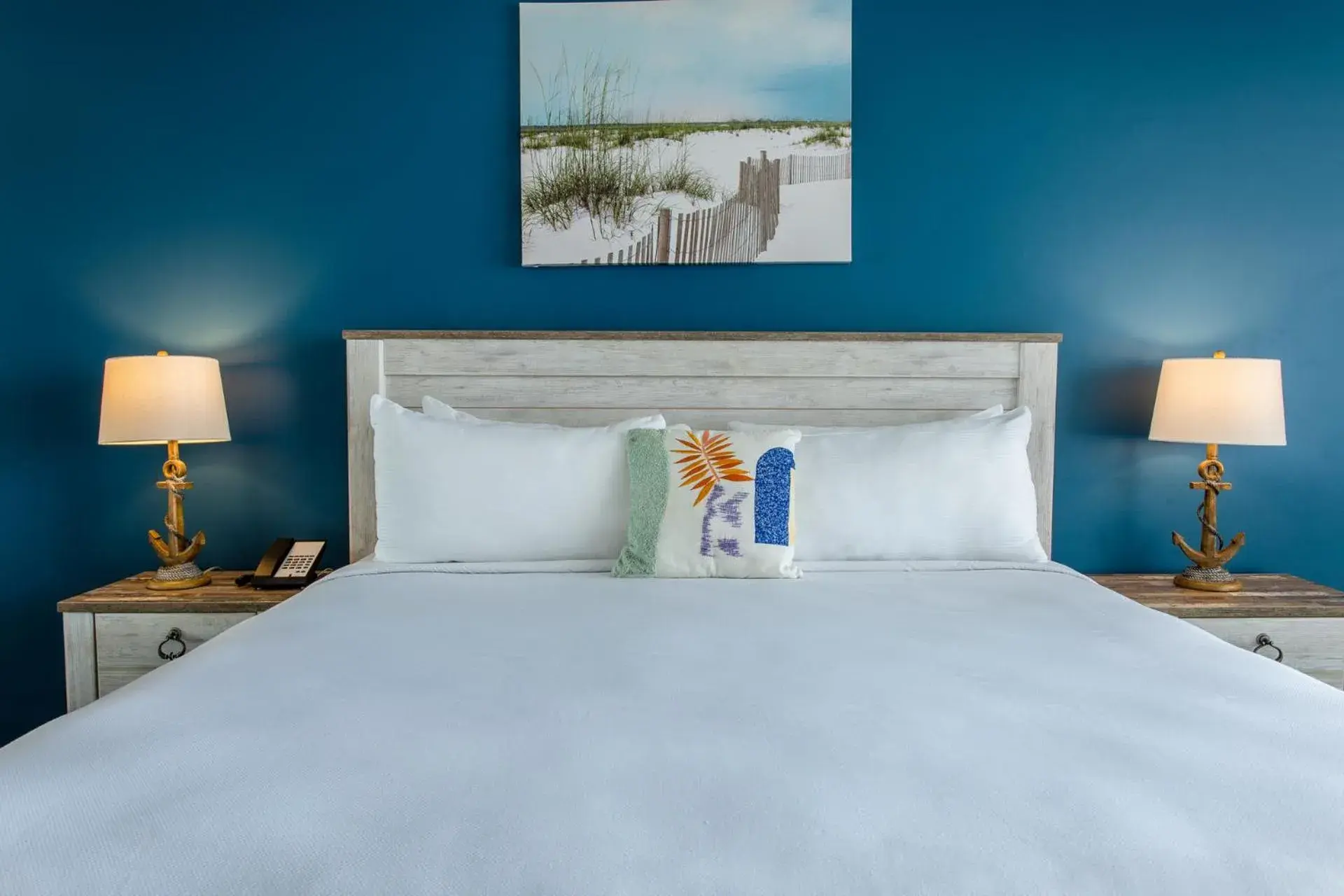 Bed in Sands Harbor Resort and Marina Bed in Sands Harbor Resort and Marina