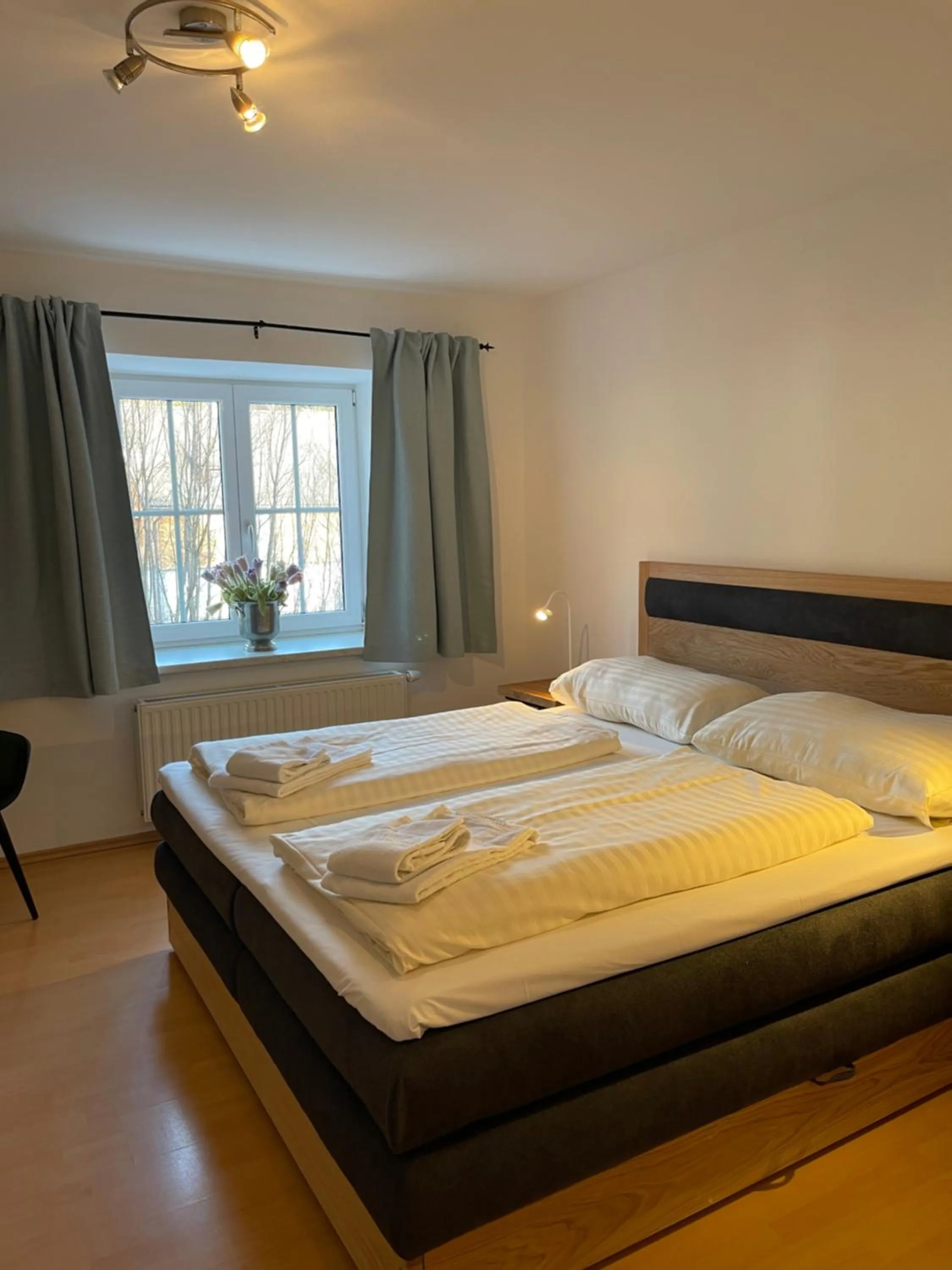 Bed in Hotel Aloisia, Hotel Garni