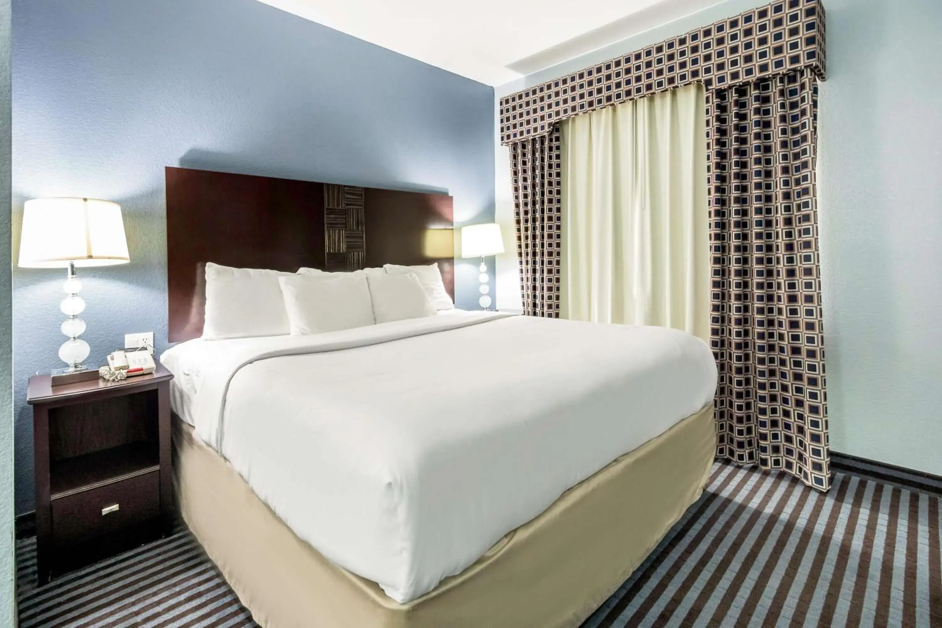 Photo of the whole room, Bed in Motel 6-Mineral Wells, TX Photo of the whole room, Bed in Motel 6-Mineral Wells, TX