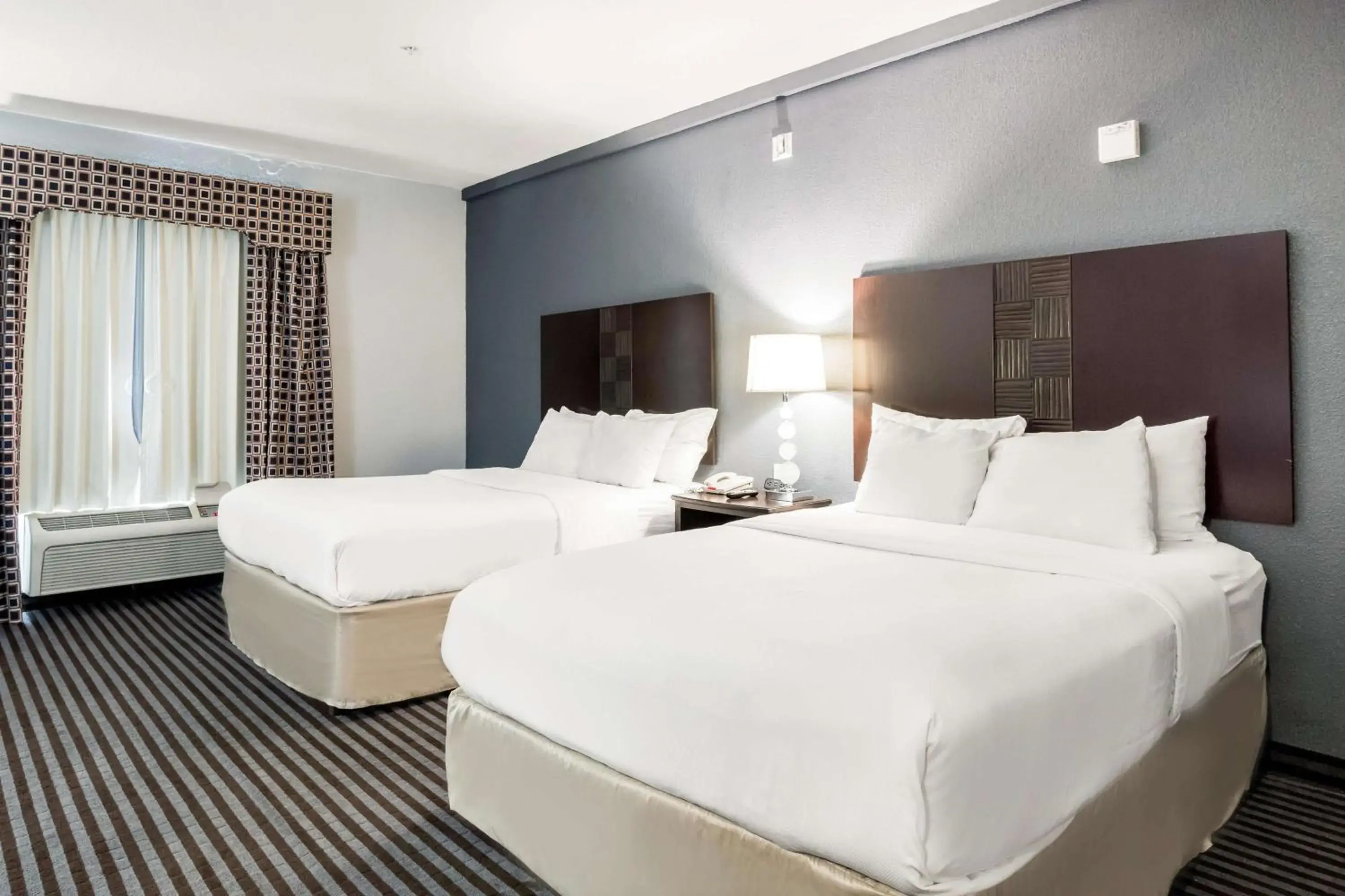 Photo of the whole room, Bed in Motel 6-Mineral Wells, TX Photo of the whole room, Bed in Motel 6-Mineral Wells, TX