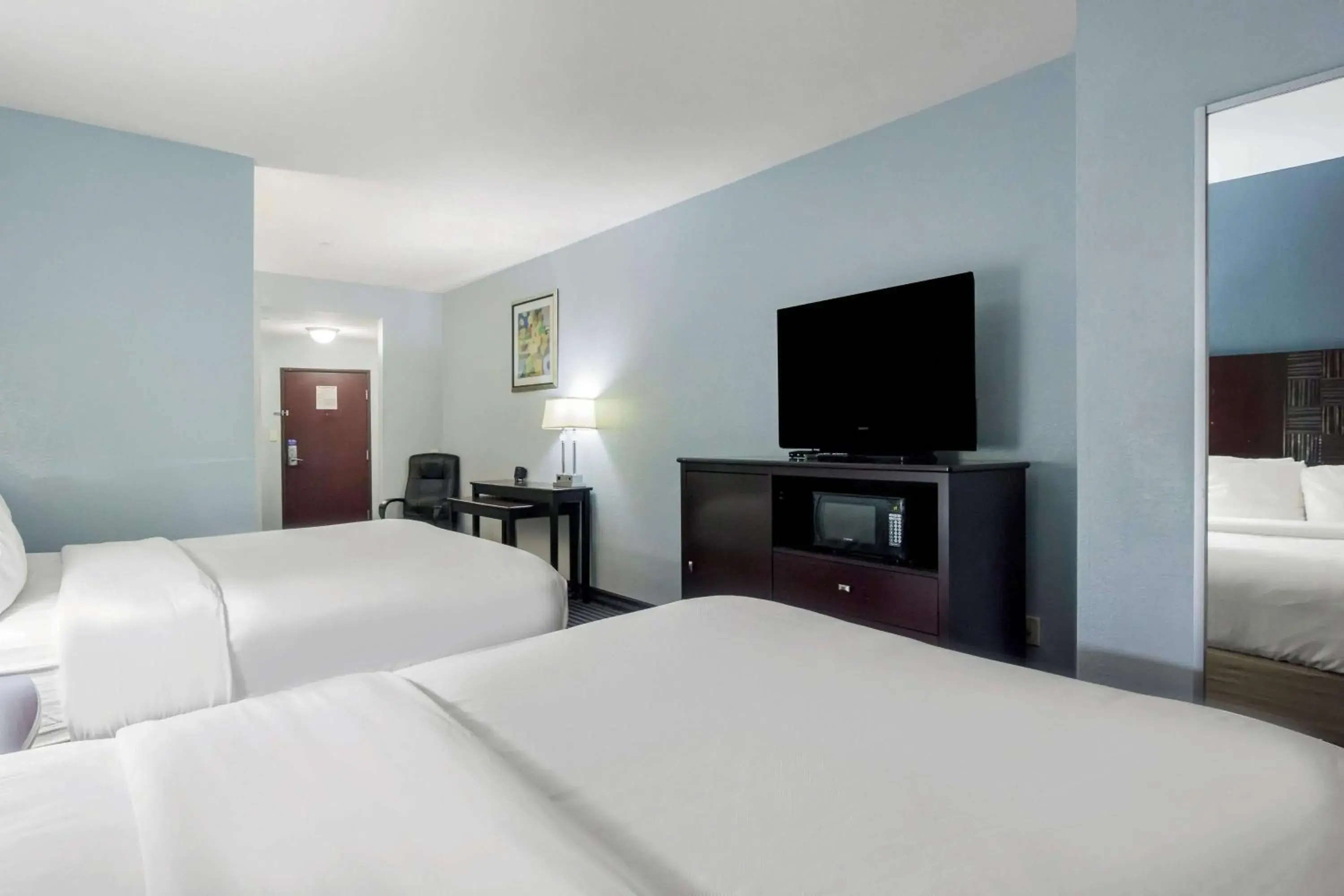 Photo of the whole room, Bed in Motel 6-Mineral Wells, TX Photo of the whole room, Bed in Motel 6-Mineral Wells, TX