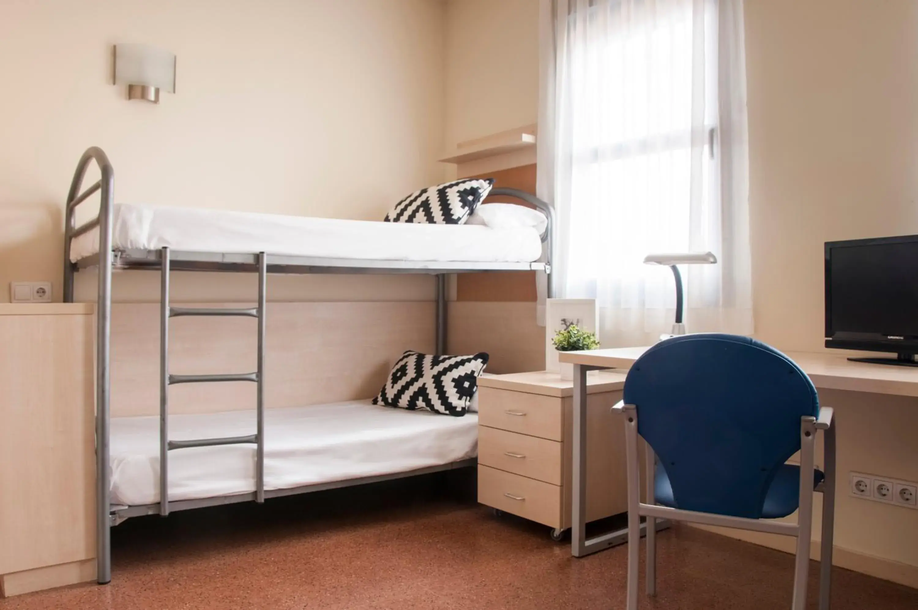 Quadruple Room in Residencia Universitaria Resa Blas De Otero Quadruple Room in Residencia Universitaria Resa Blas De Otero