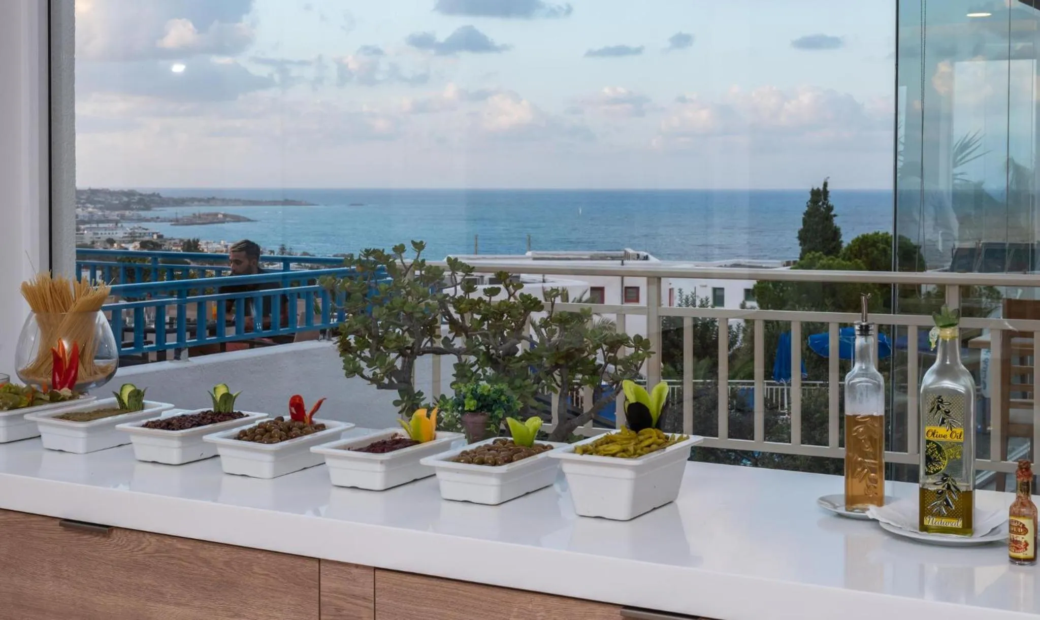 Food and drinks in Sunshine Village Hotel