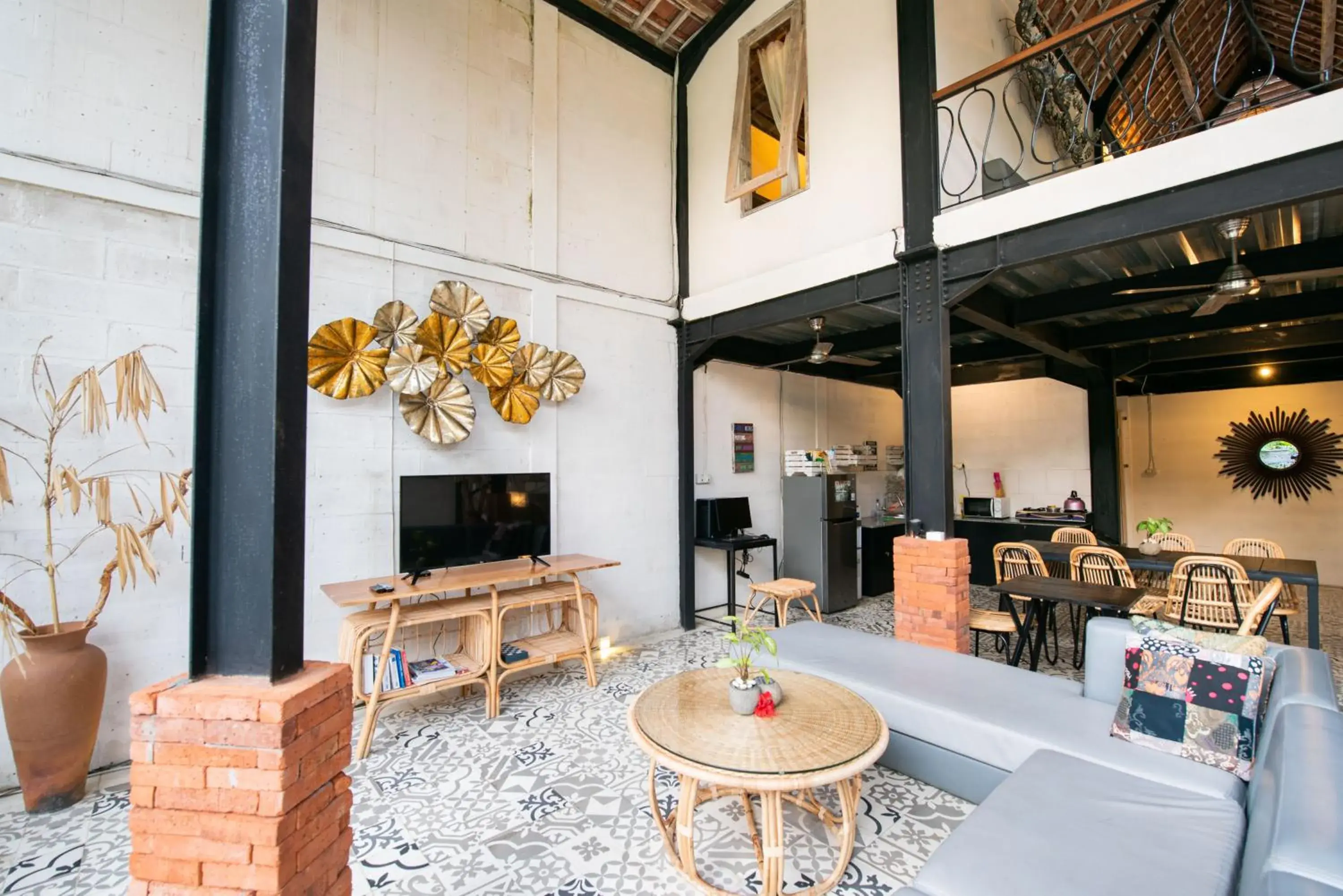 Communal lounge/ TV room in Ubud Tropical