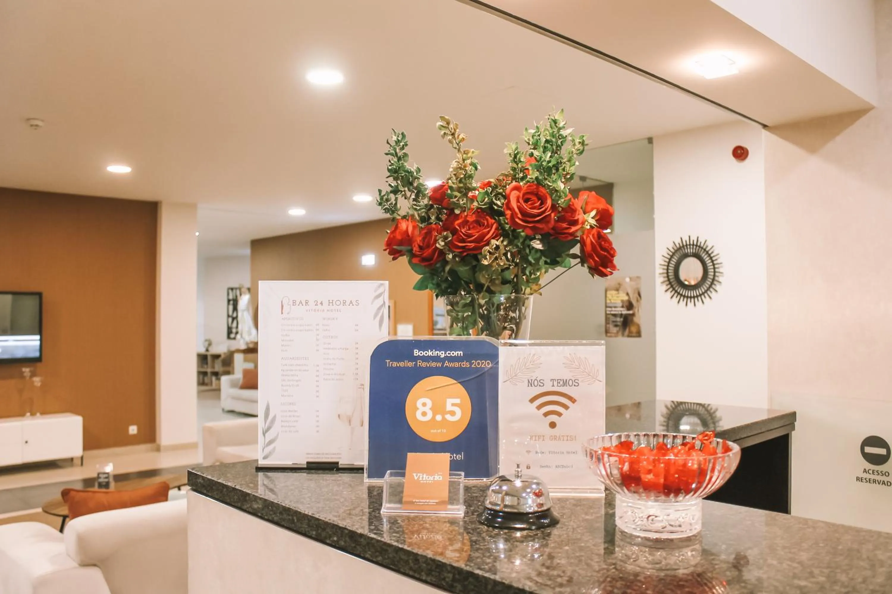 Lobby or reception in Vitoria Hotel