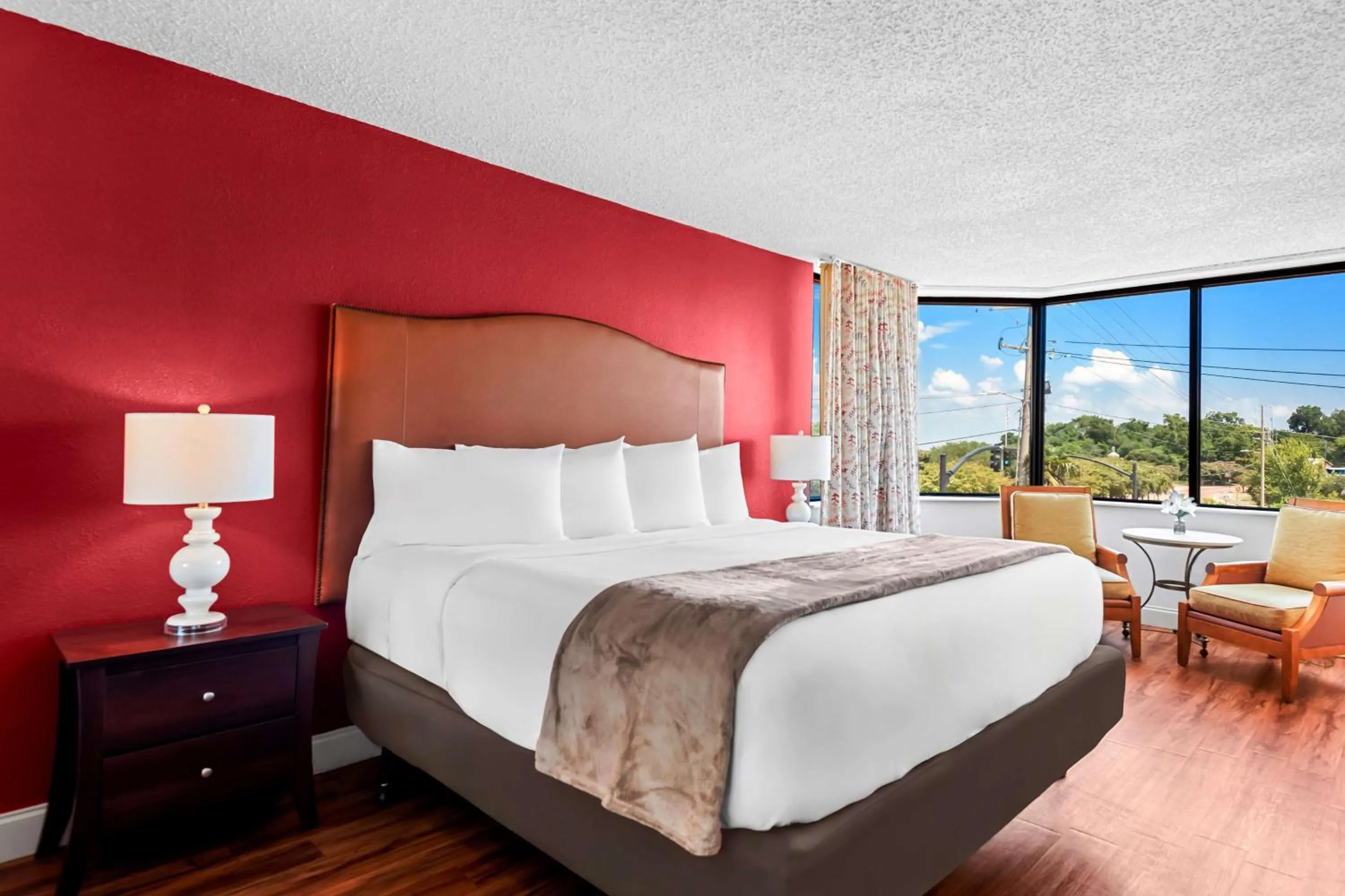 Bedroom, Bed in Magnolia Bluffs, BW Signature Collection