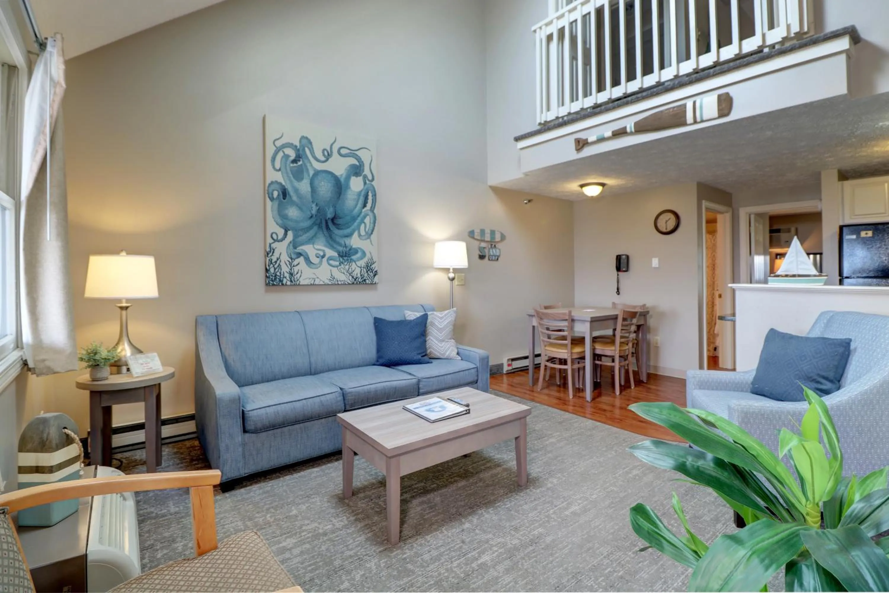 Living room in Misty Harbor Resort