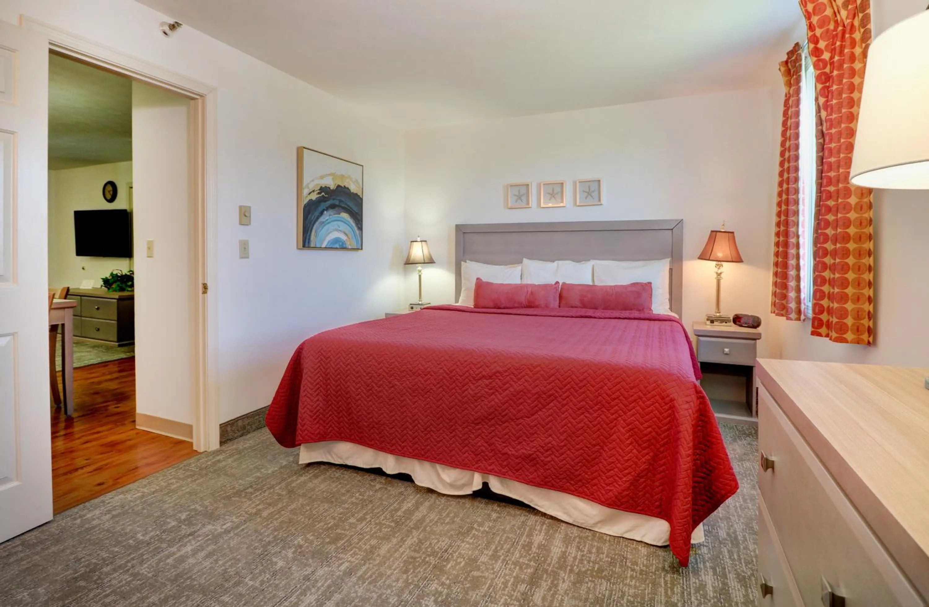 Bed in Misty Harbor Resort