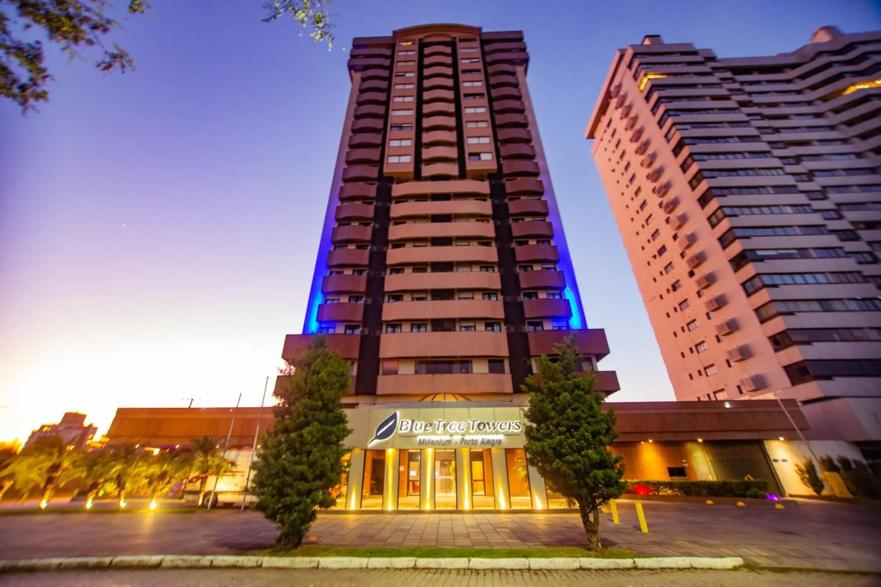 Property building in Blue Tree Towers Millenium Porto Alegre Property building in Blue Tree Towers Millenium Porto Alegre