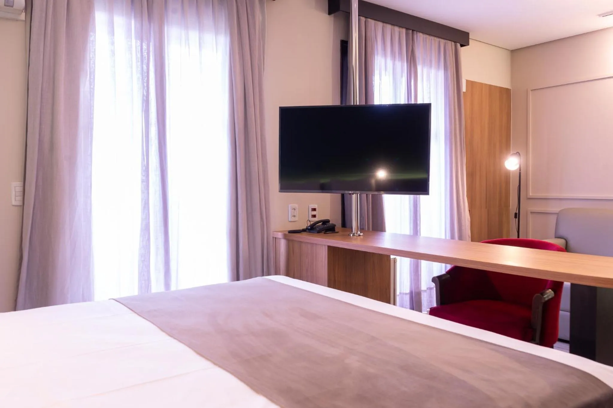 Bed in Blue Tree Towers Millenium Porto Alegre