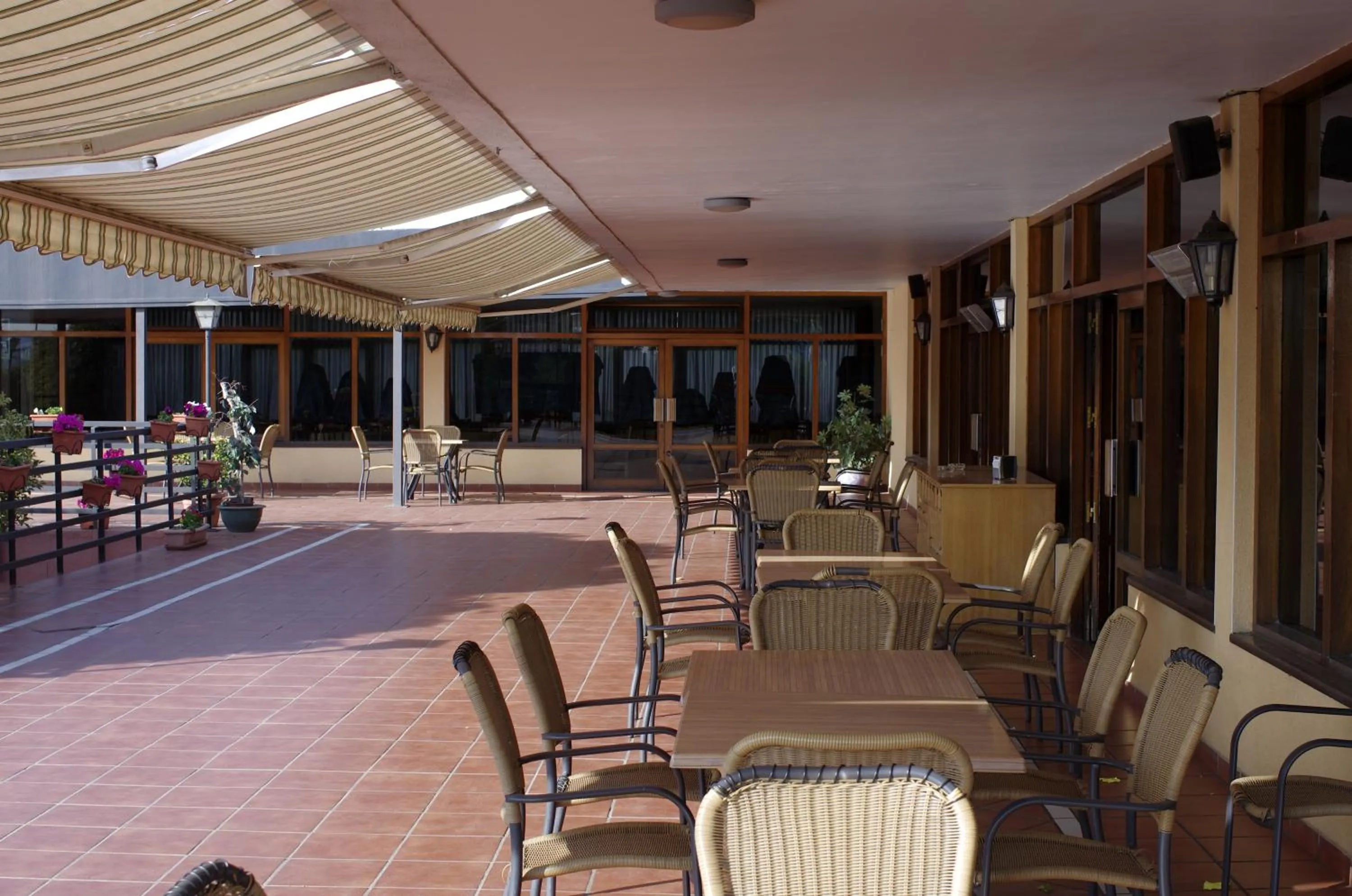 Restaurant/places to eat in Hotel Los Olivos