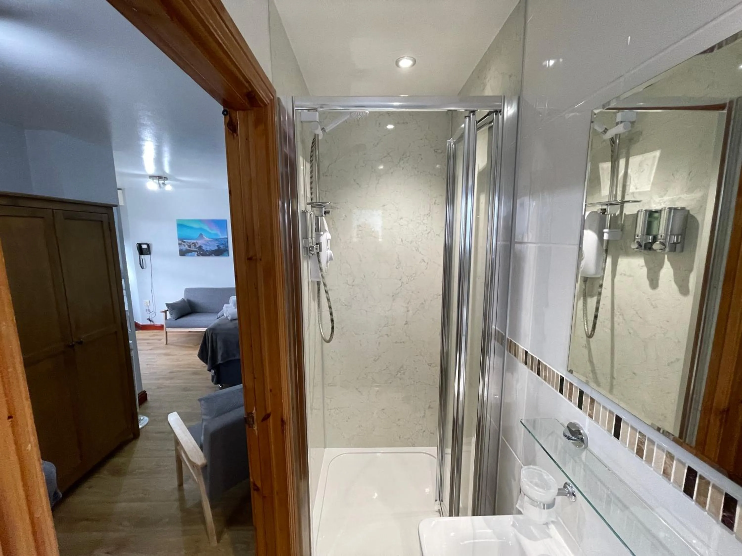 Shower in Quaysiders Lakes Resort - Quaysiders Club