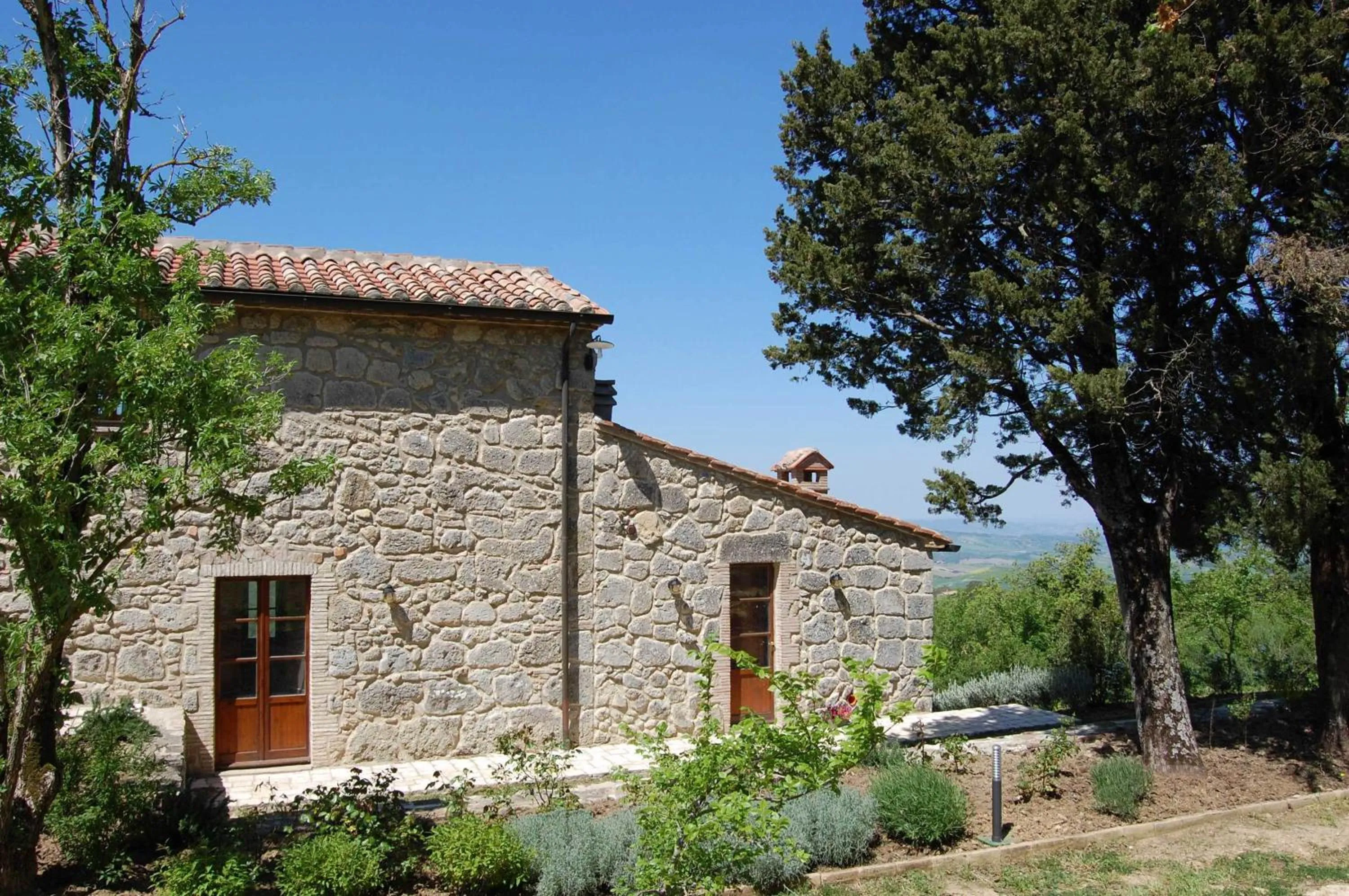 Facade/entrance in Borgo Fastelli