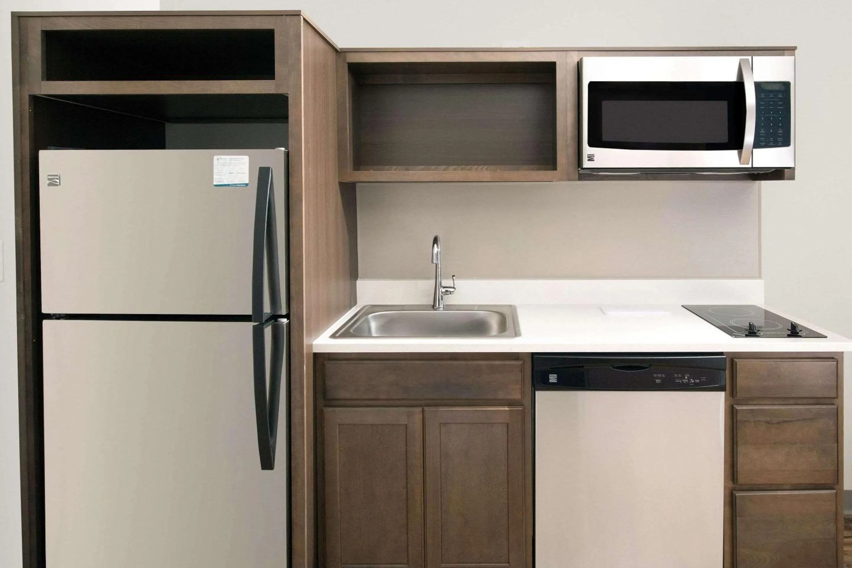 Photo of the whole room in WoodSpring Suites South Plainfield