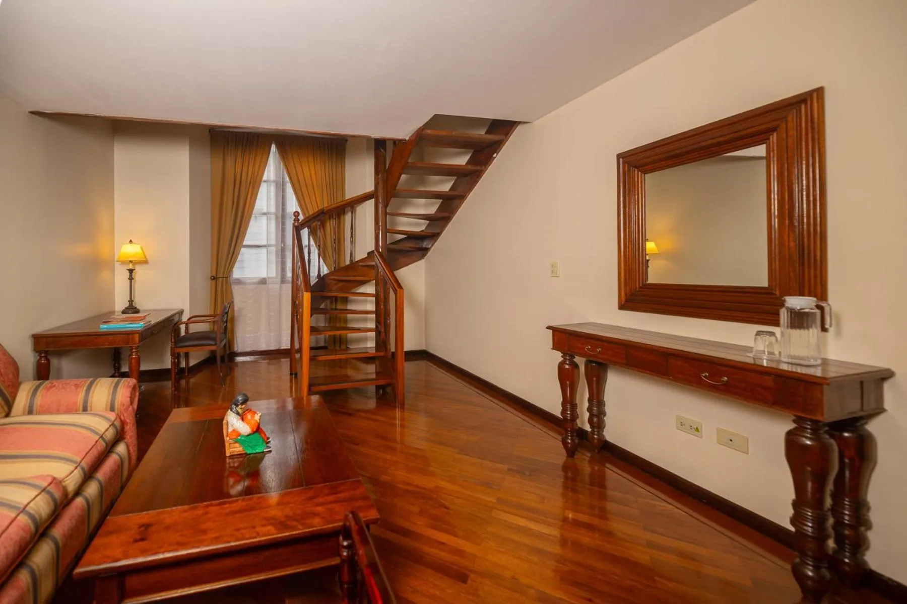 Living room in Hotel Patio Andaluz