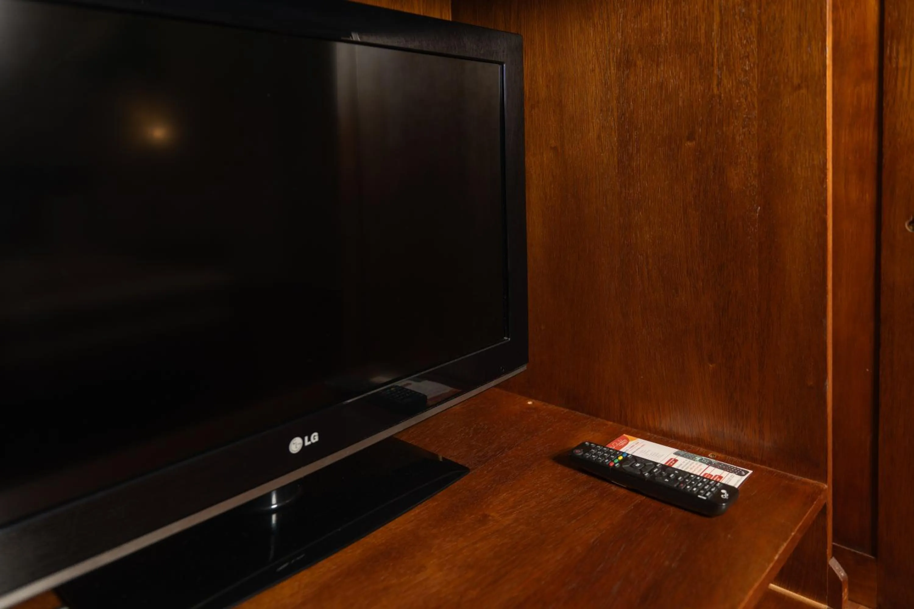 TV and multimedia in Hotel Patio Andaluz