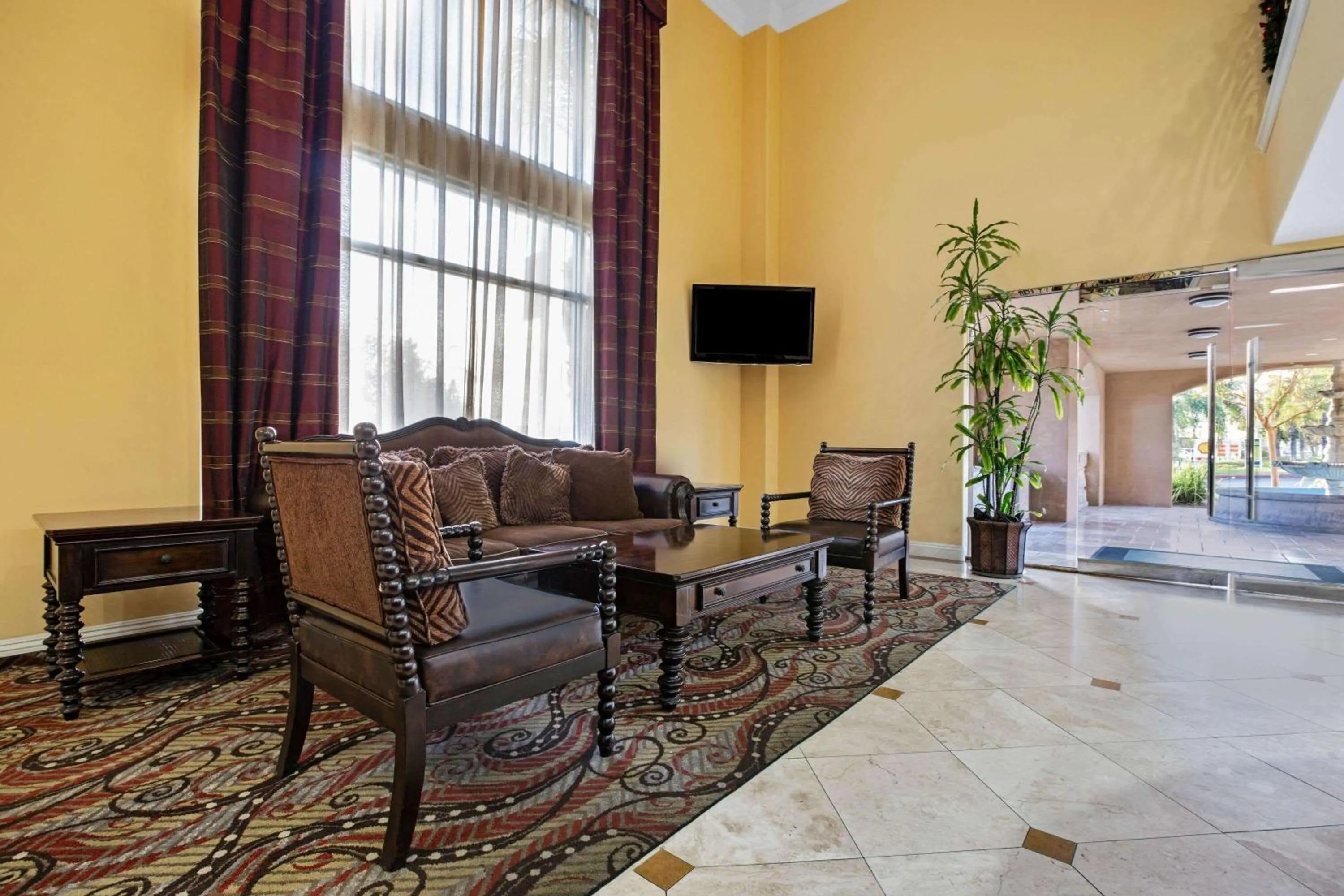 Lobby or reception in La Quinta by Wyndham Moreno Valley