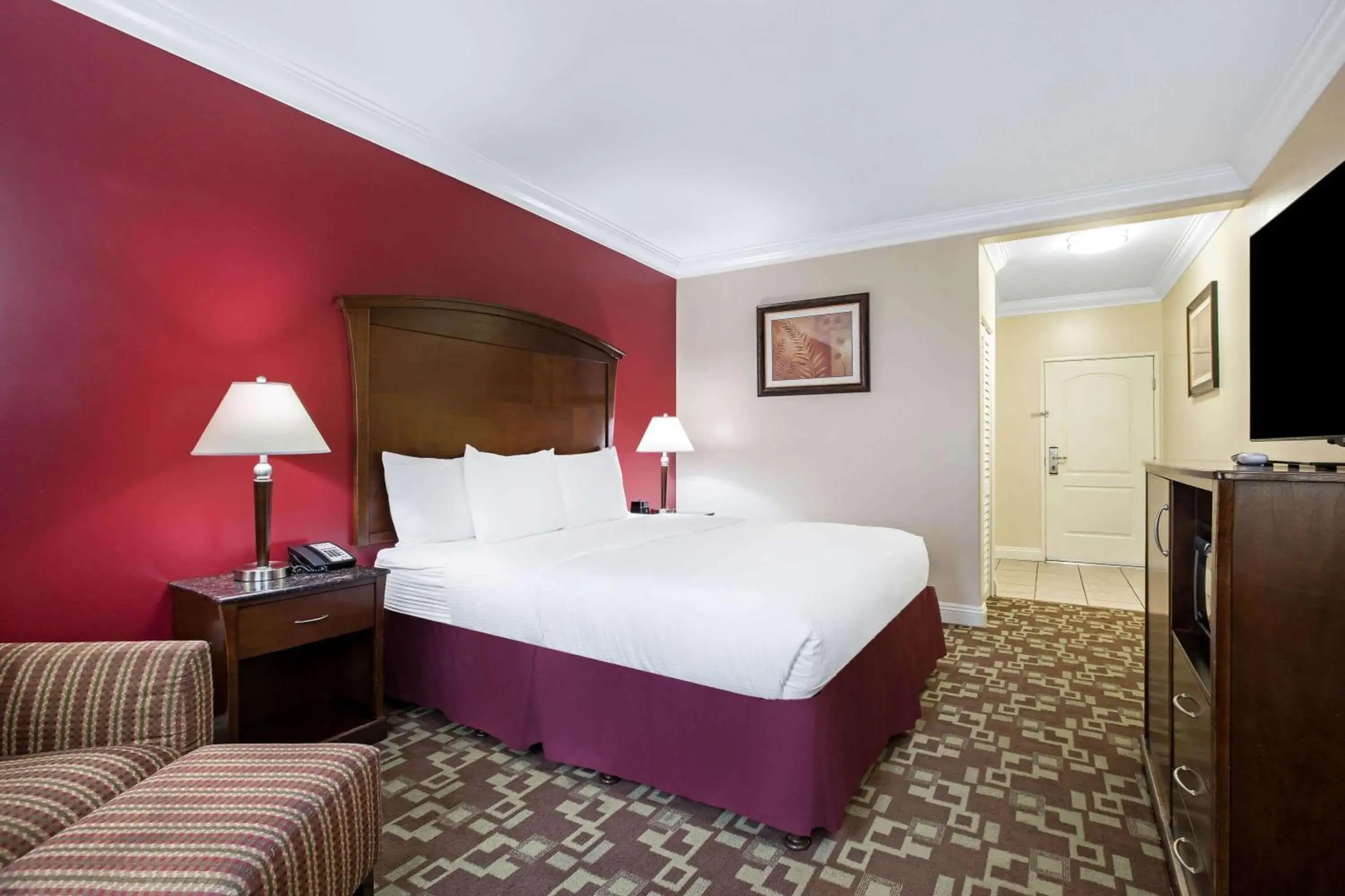 Photo of the whole room, Bed in La Quinta by Wyndham Moreno Valley Photo of the whole room, Bed in La Quinta by Wyndham Moreno Valley