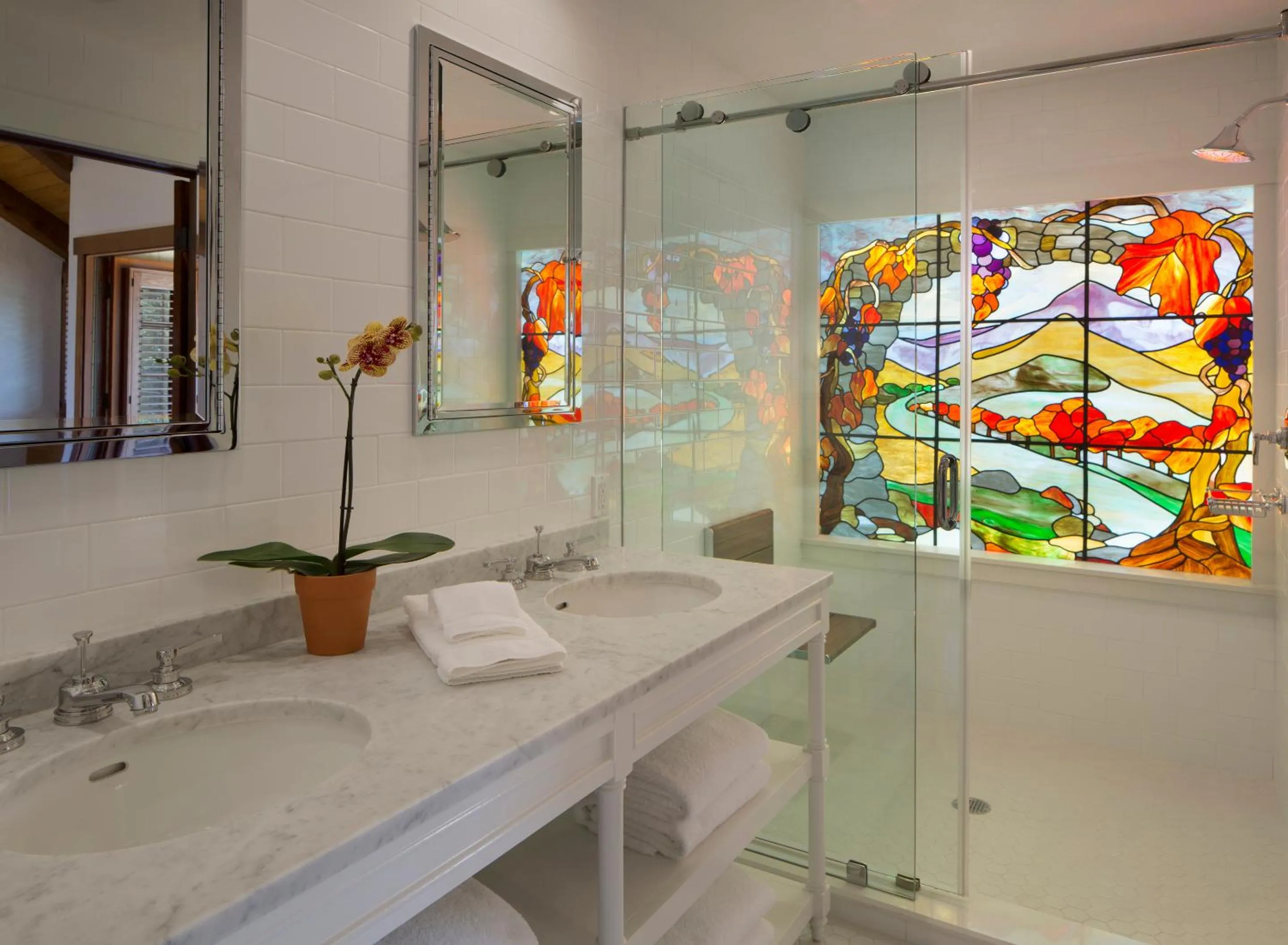 Bathroom in Rancho Caymus Inn