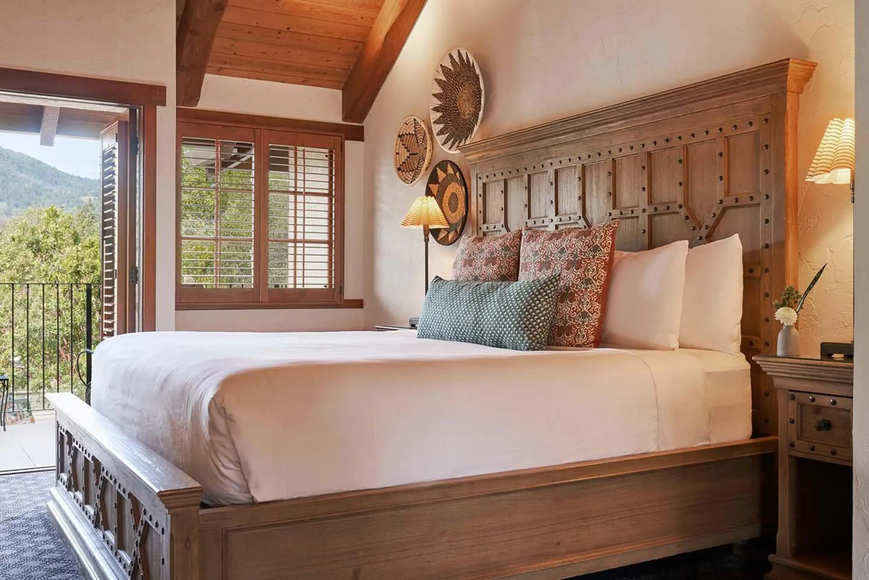 Bed in Rancho Caymus Inn Bed in Rancho Caymus Inn