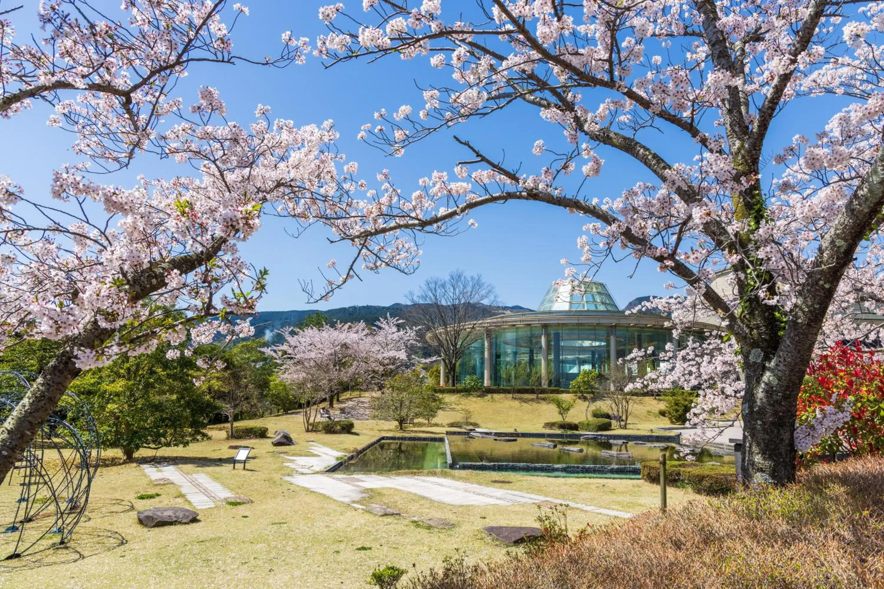 Property building in Hilton Odawara Resort & Spa Property building in Hilton Odawara Resort & Spa