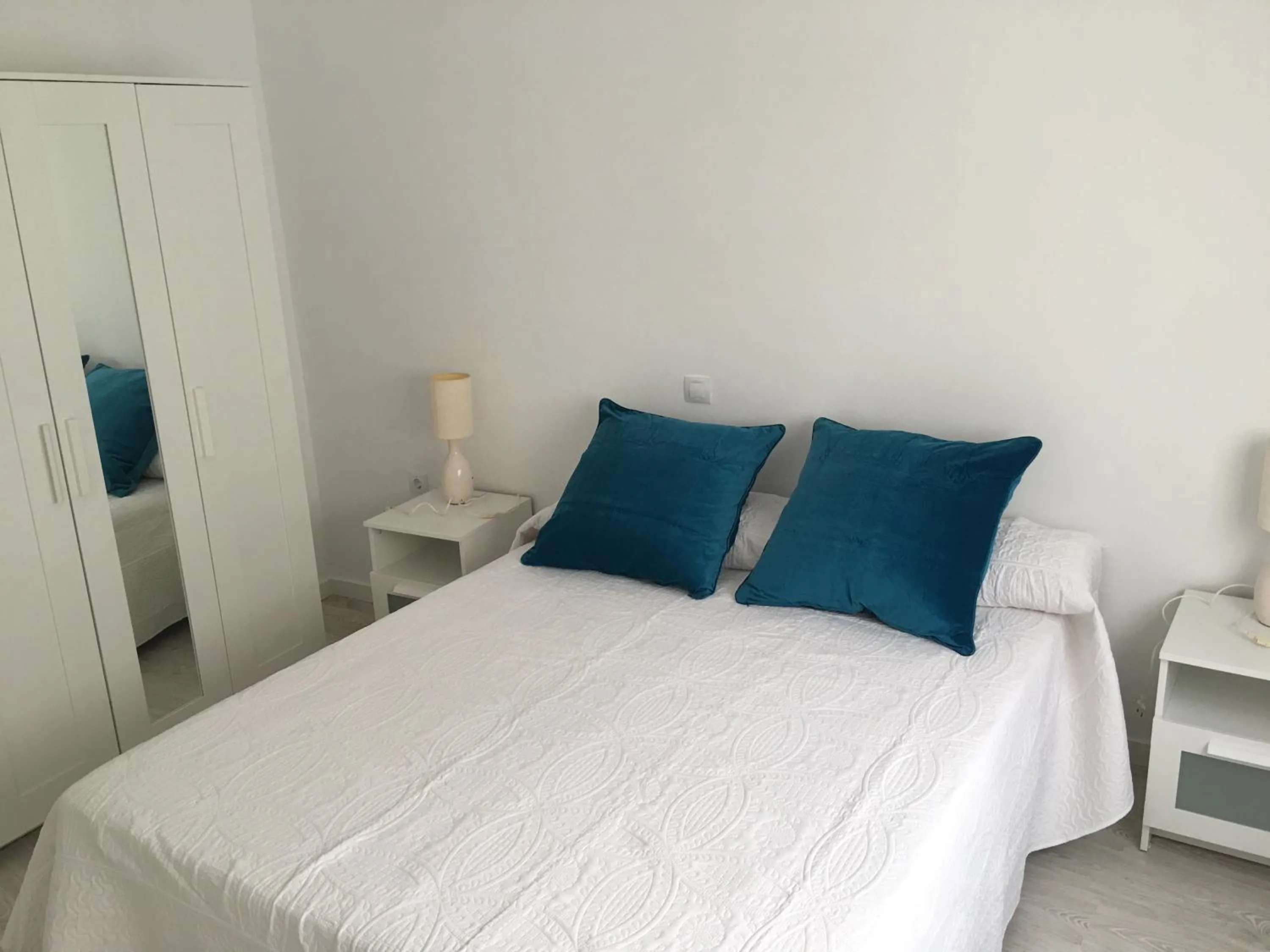 Bedroom, Bed in Harbour side
