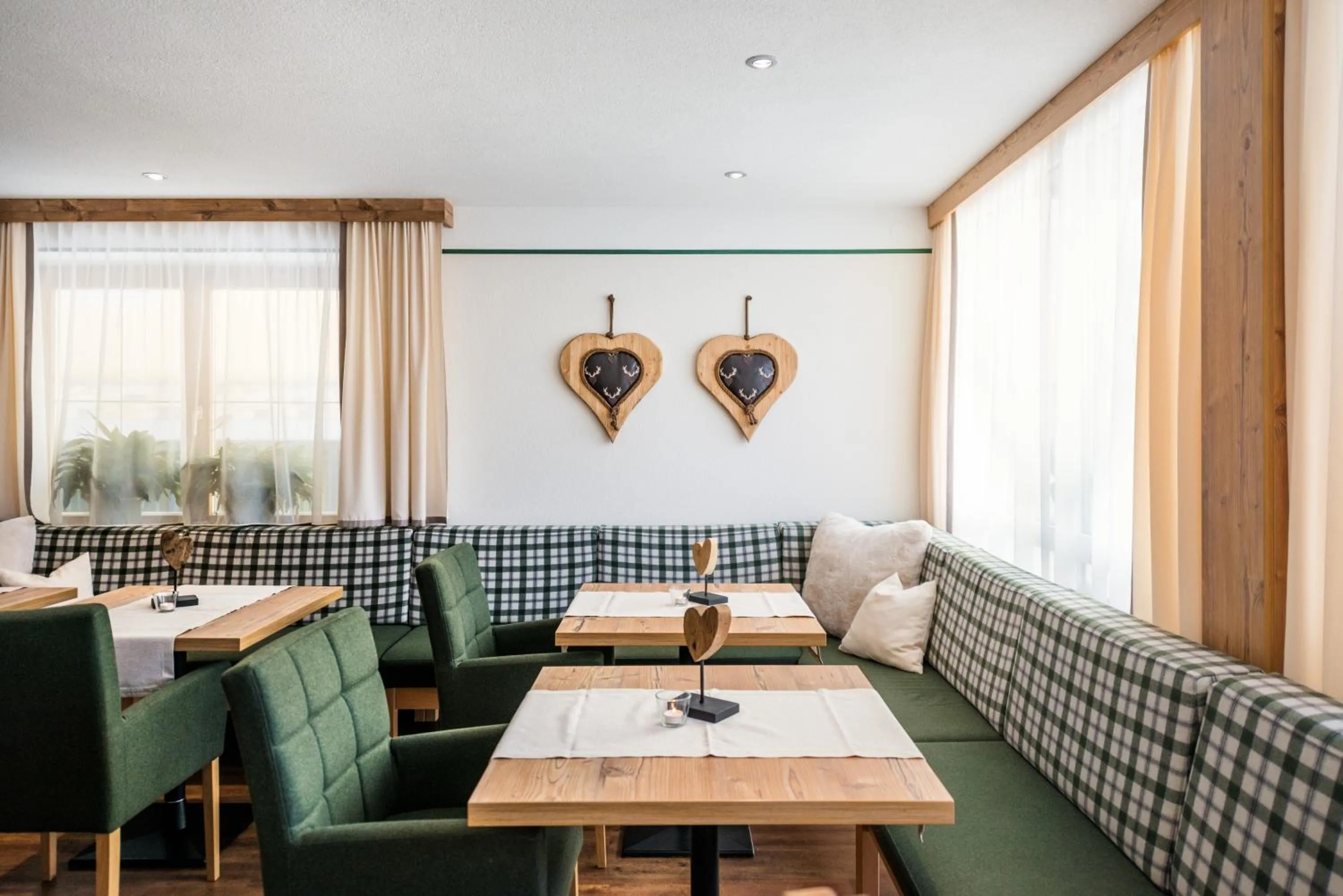 Restaurant/places to eat in Hotel Hubertushof
