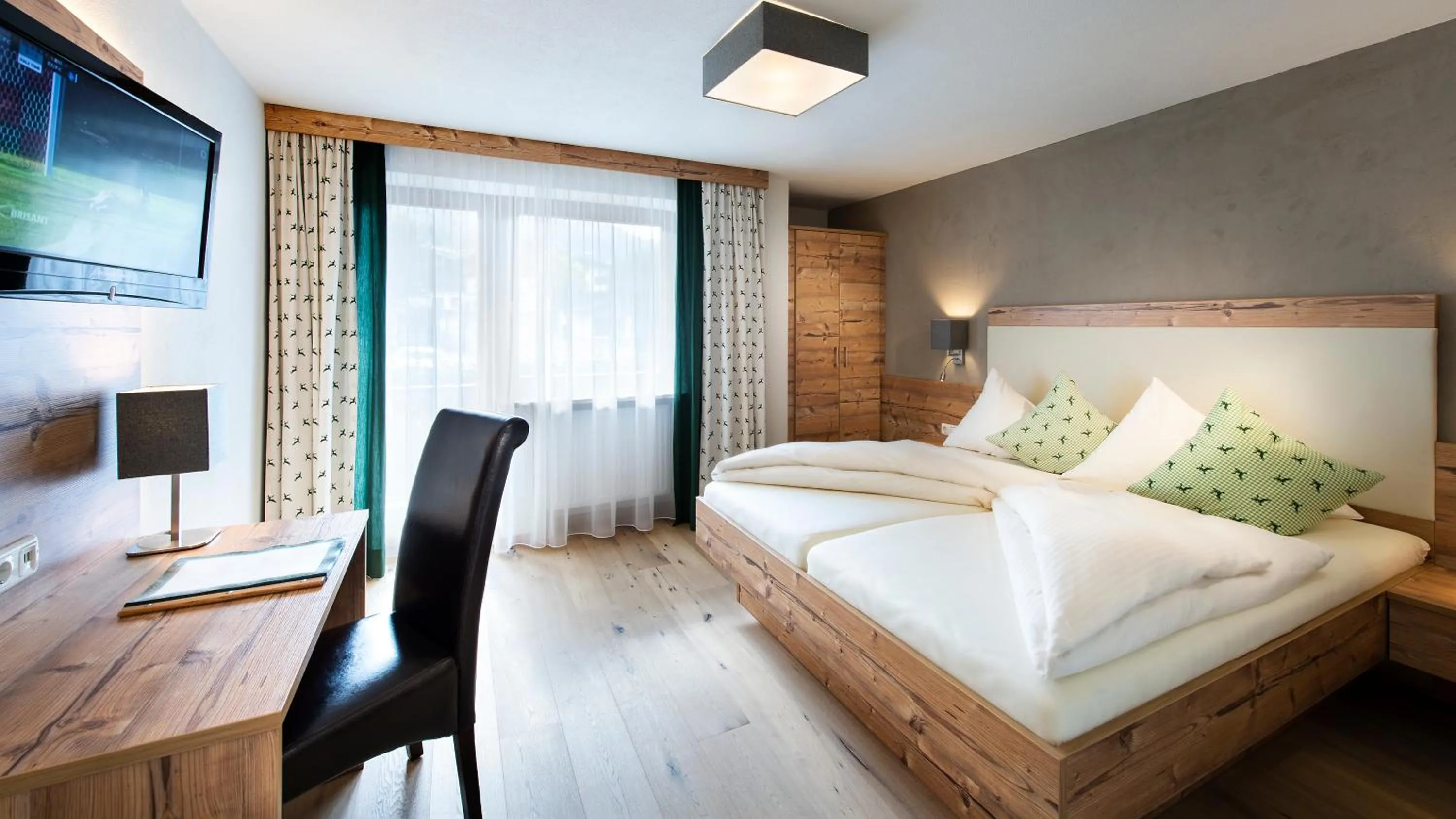 Photo of the whole room, Bed in Hotel Hubertushof