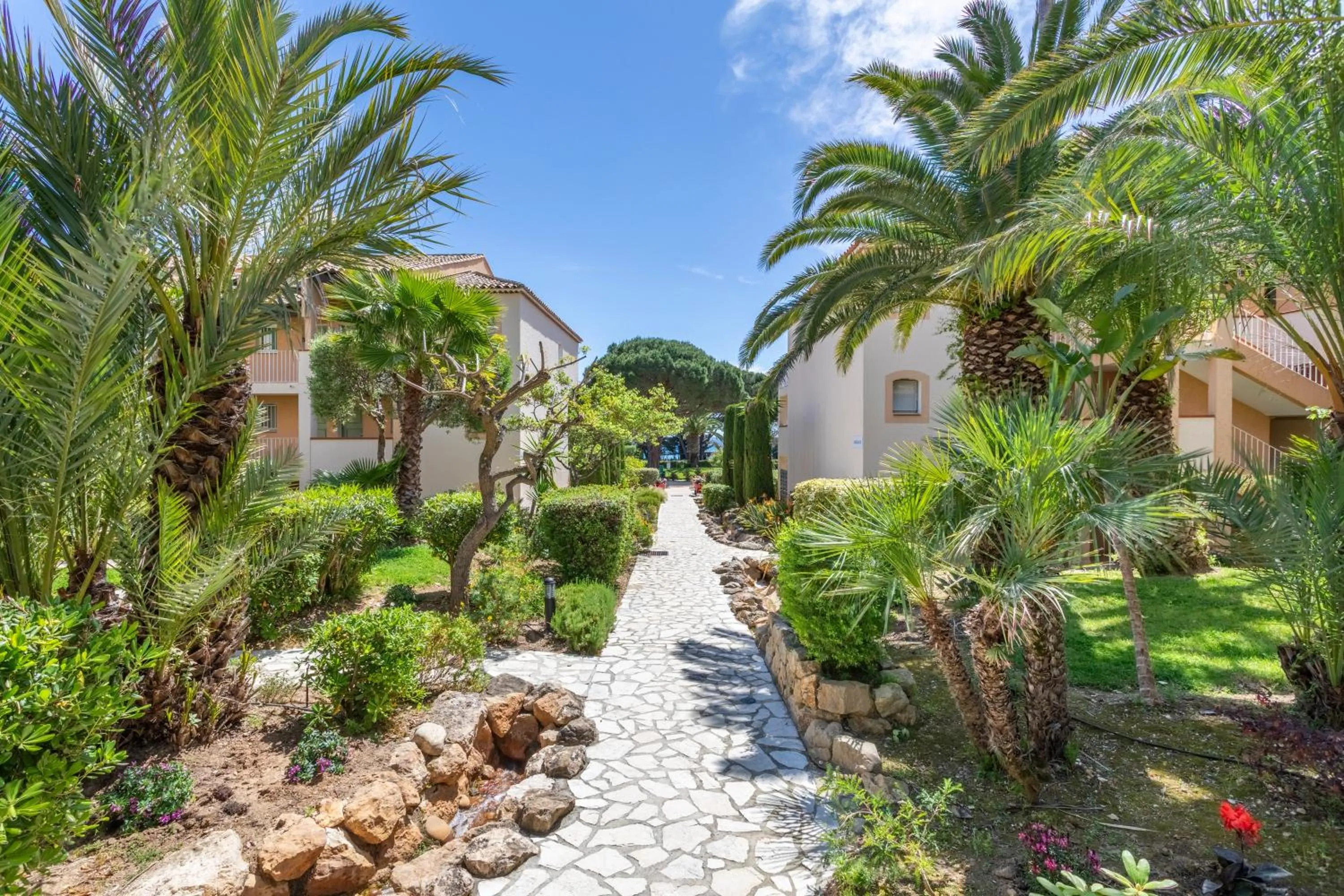 Property building in Résidence Pierre & Vacances L’Anse De Pramousquier