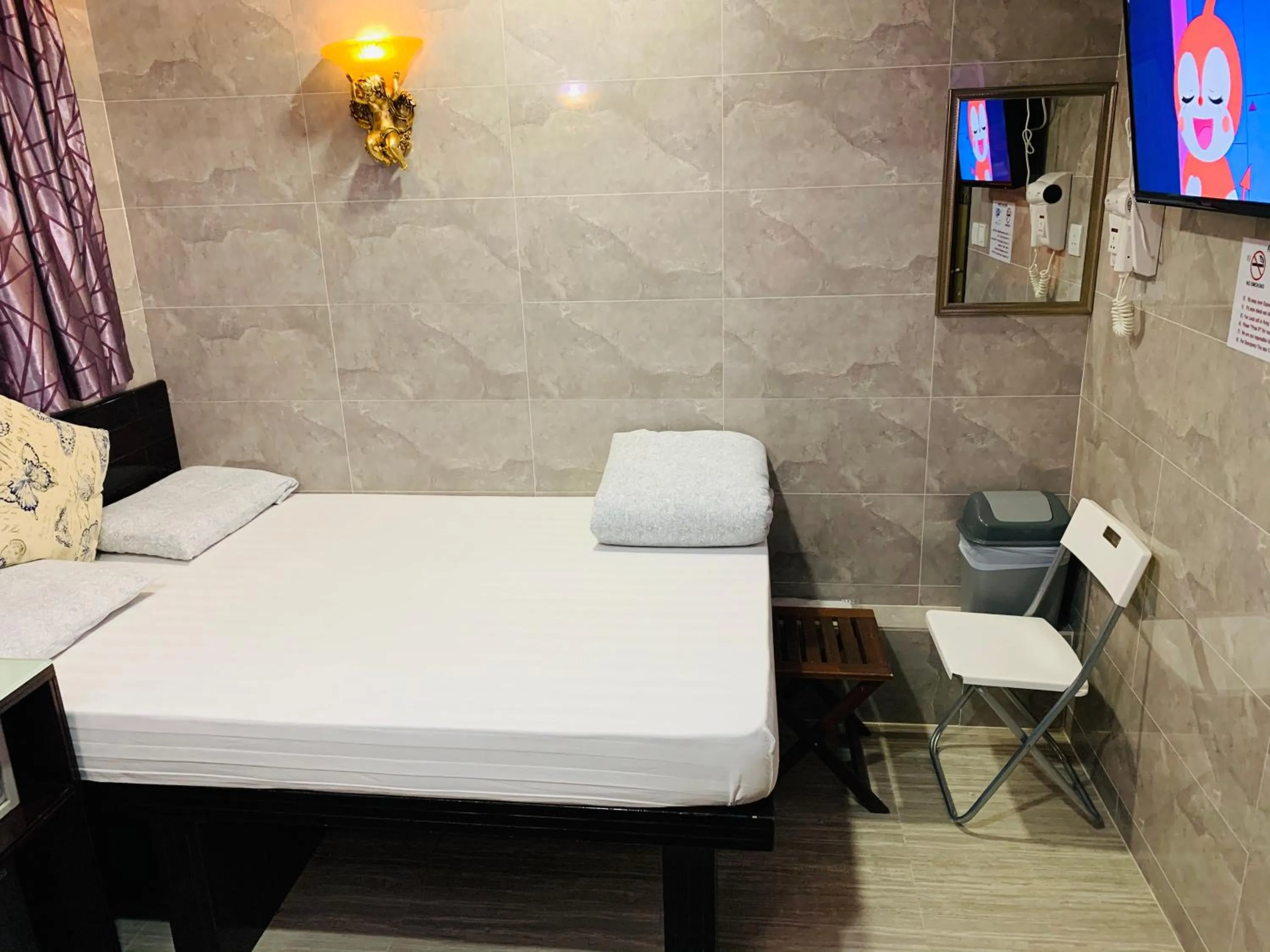 TV and multimedia, Bed in Victoria Inn