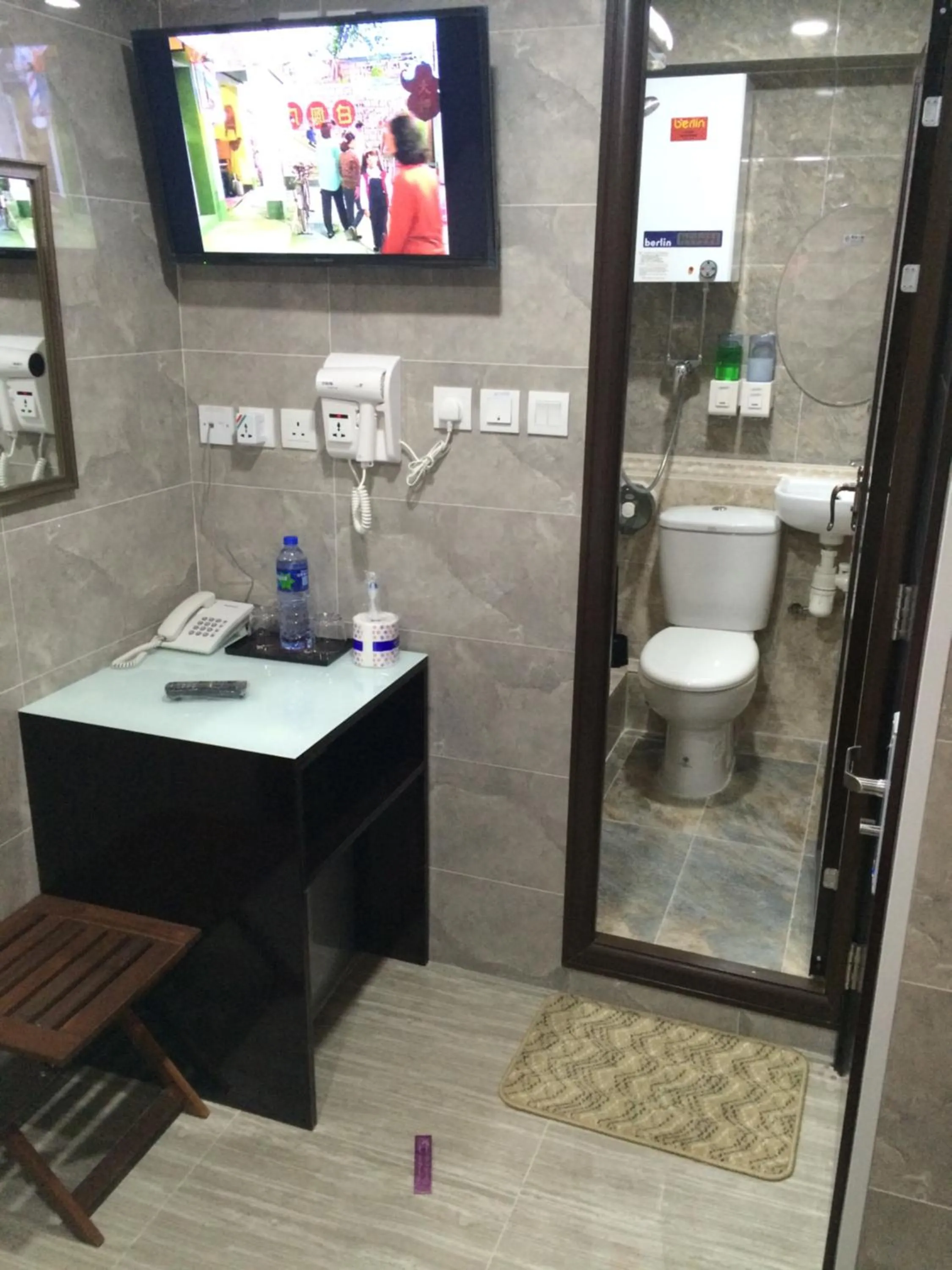 Toilet in Victoria Inn