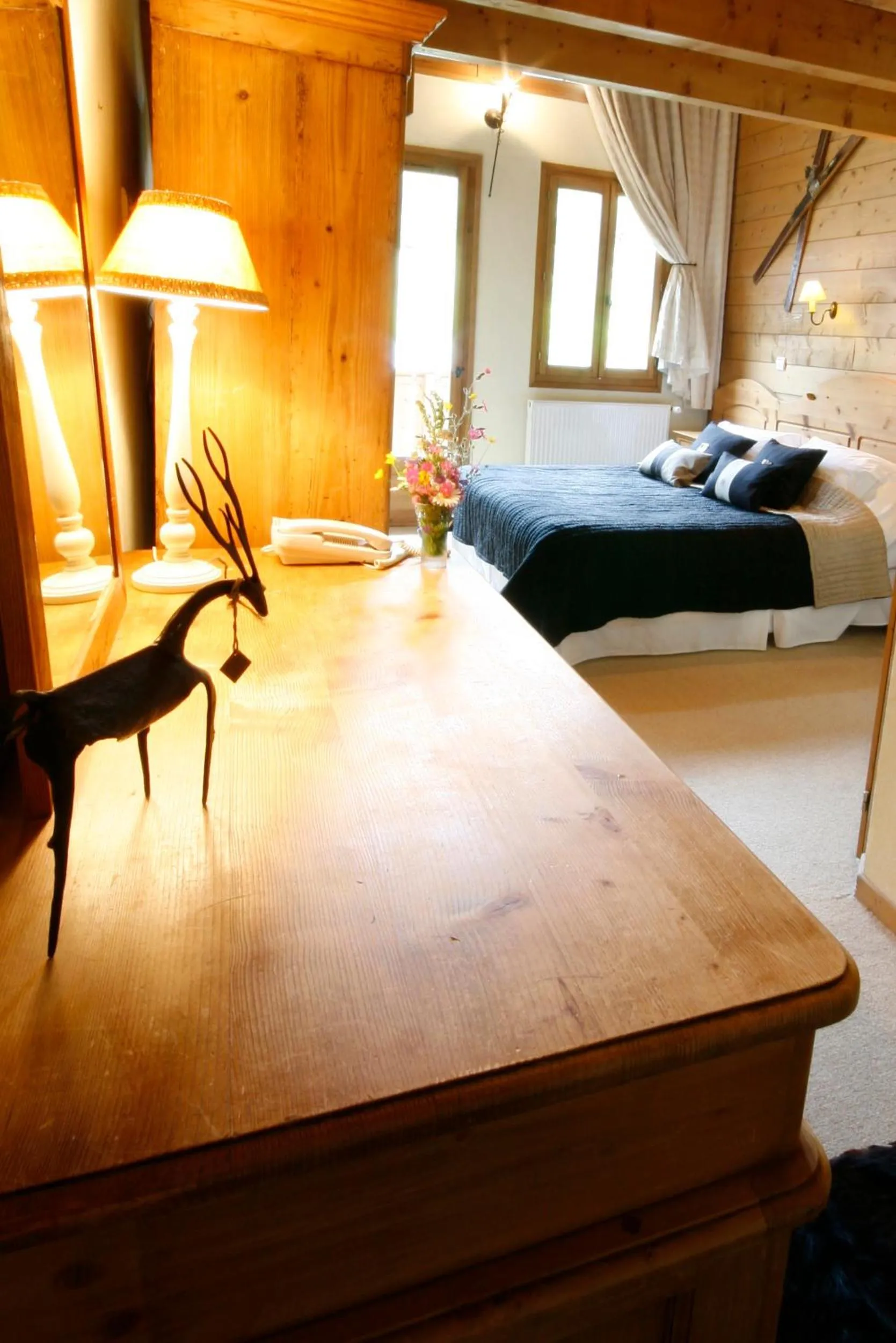 Bed in Hôtel et Chalet Au Coin Du Feu Chilly Powder