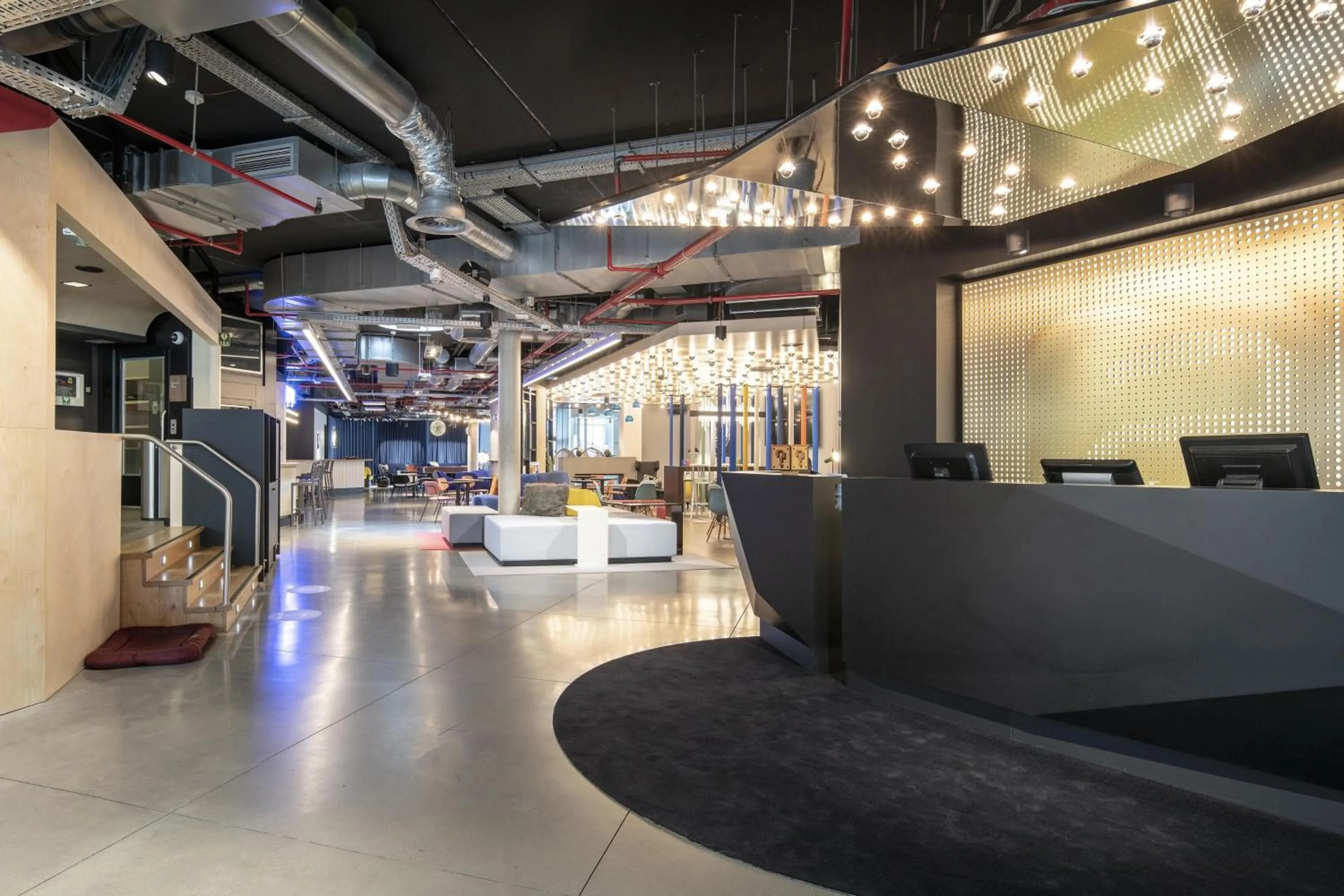 Lobby or reception in Aloft Brussels Schuman