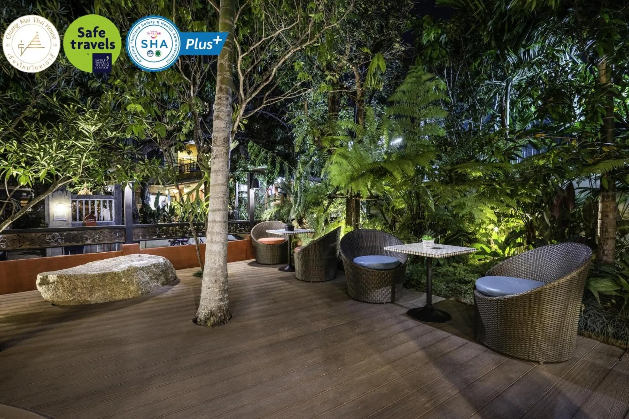 Patio in Chiang Mai Thai House,Thapae