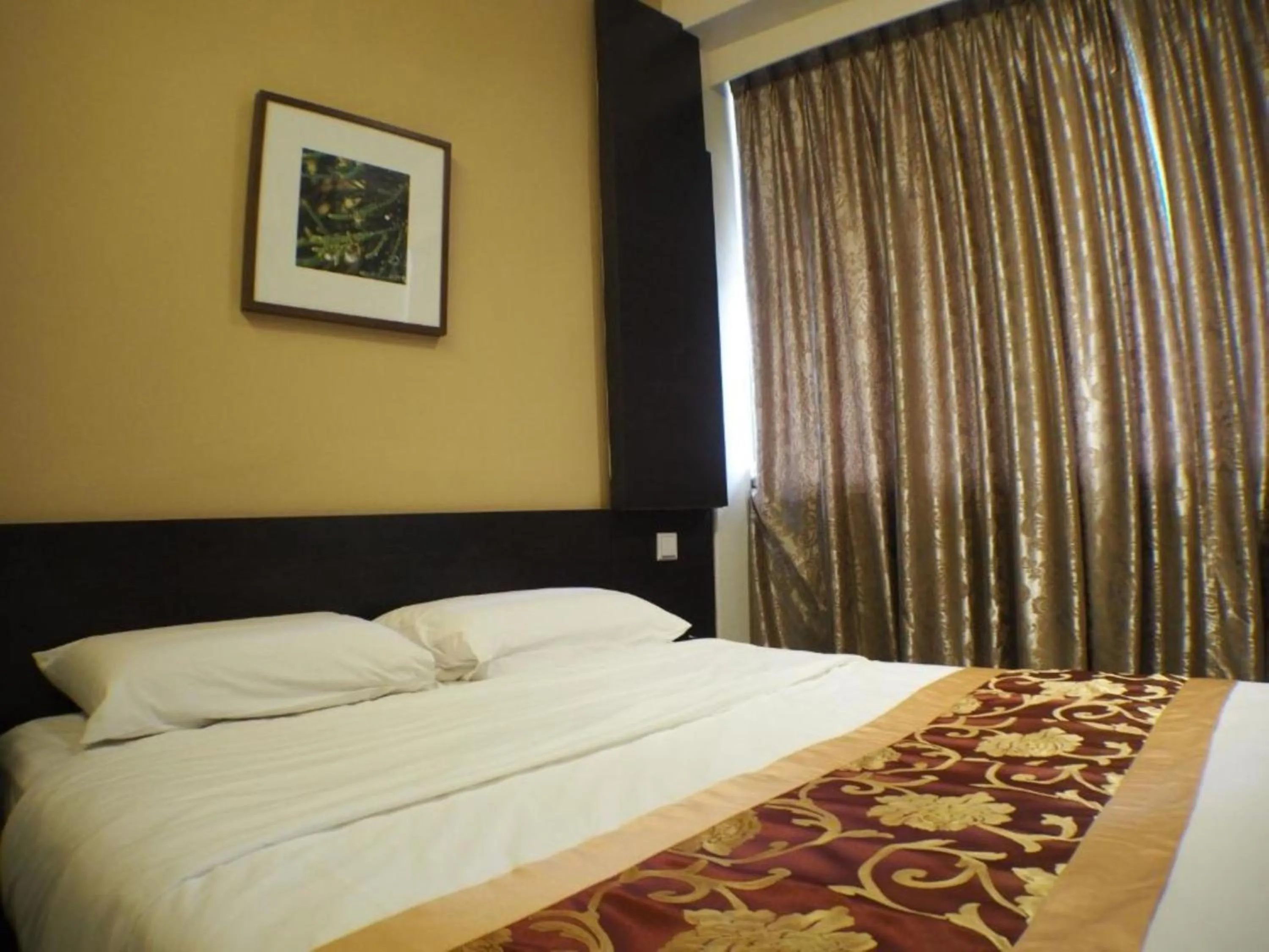 Bedroom in L Hotel at Broadway