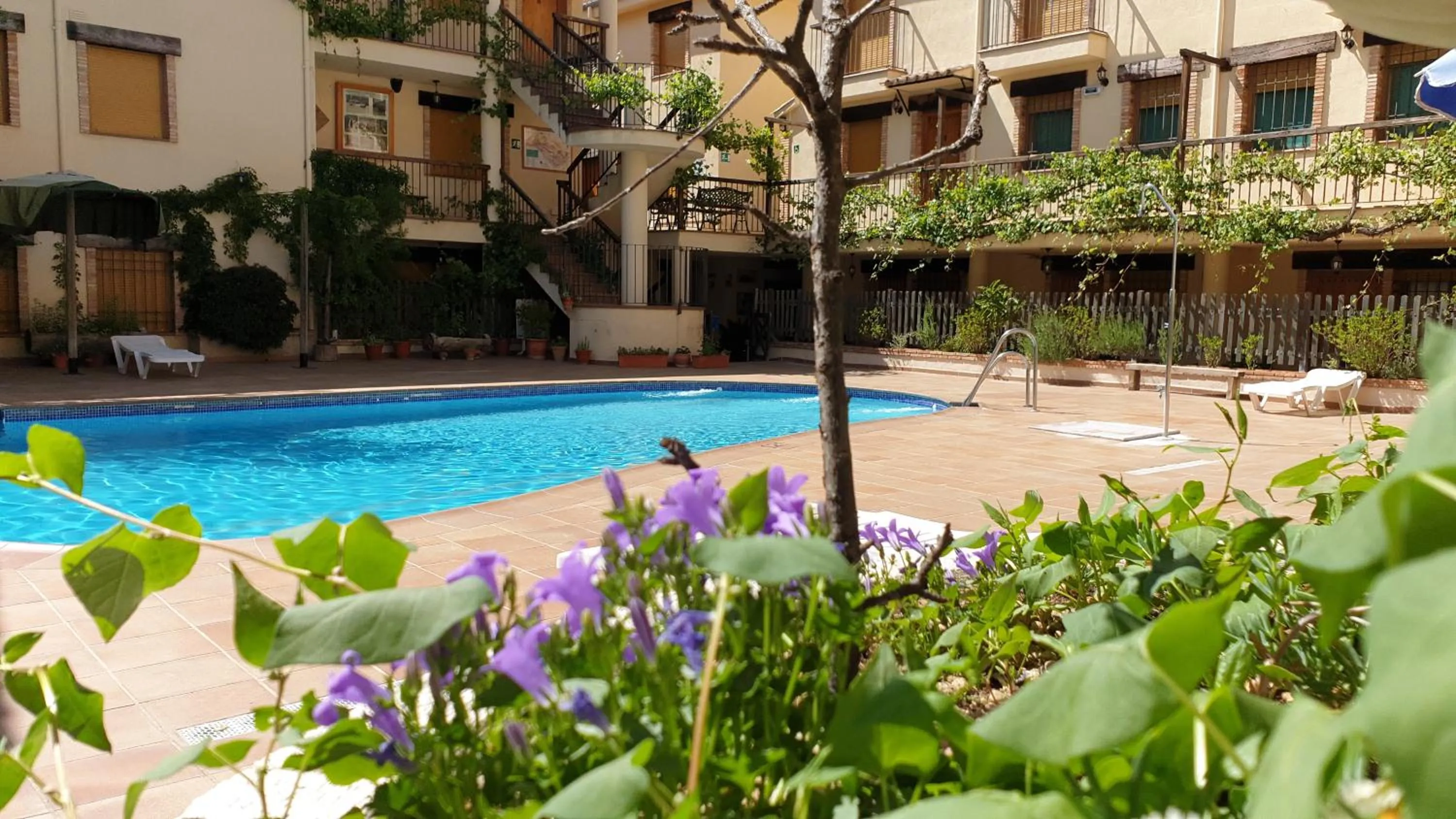 Swimming pool in Apartamentos Valle del Guadalquivir