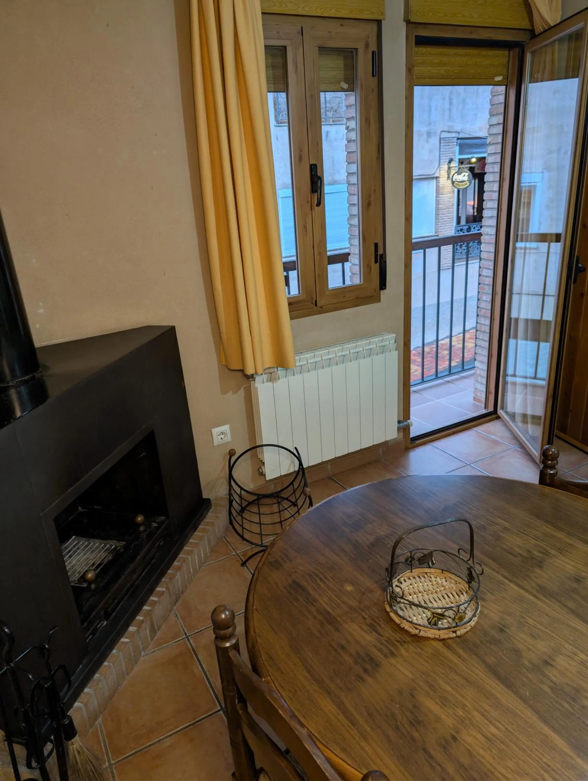 TV and multimedia in Apartamentos Valle del Guadalquivir