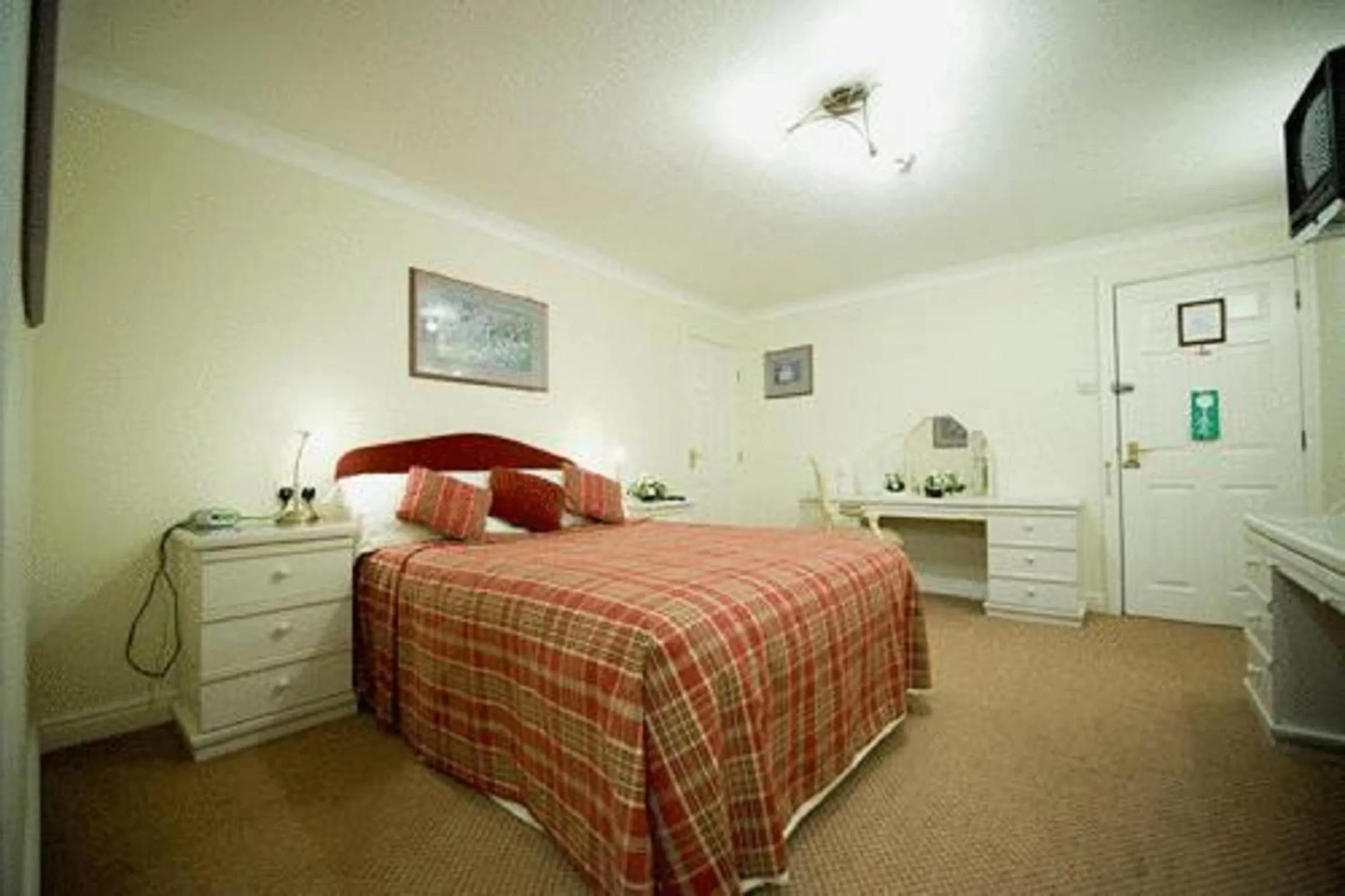 Bedroom in Stoke Rochford Hall