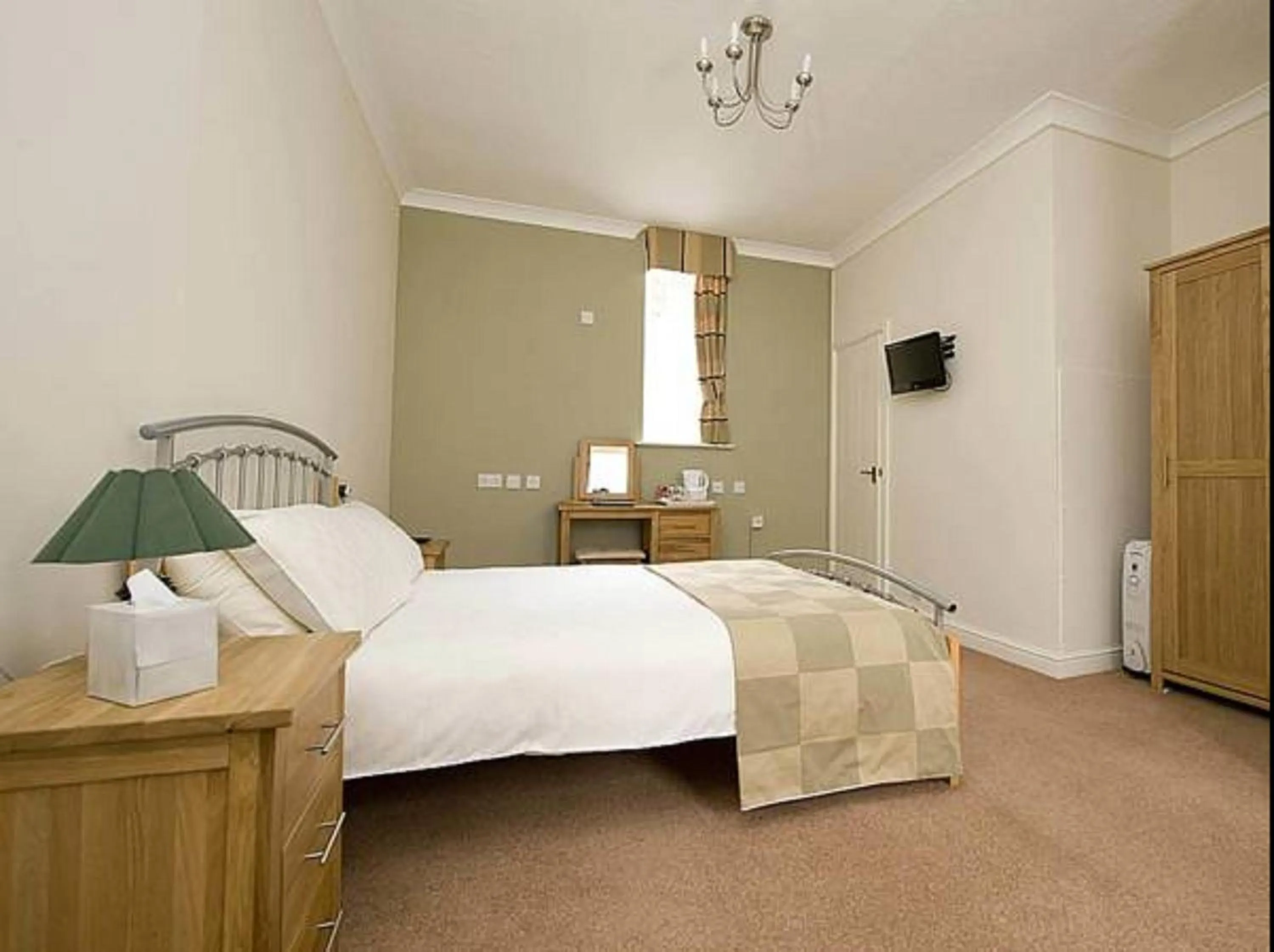 Bed in Stoke Rochford Hall