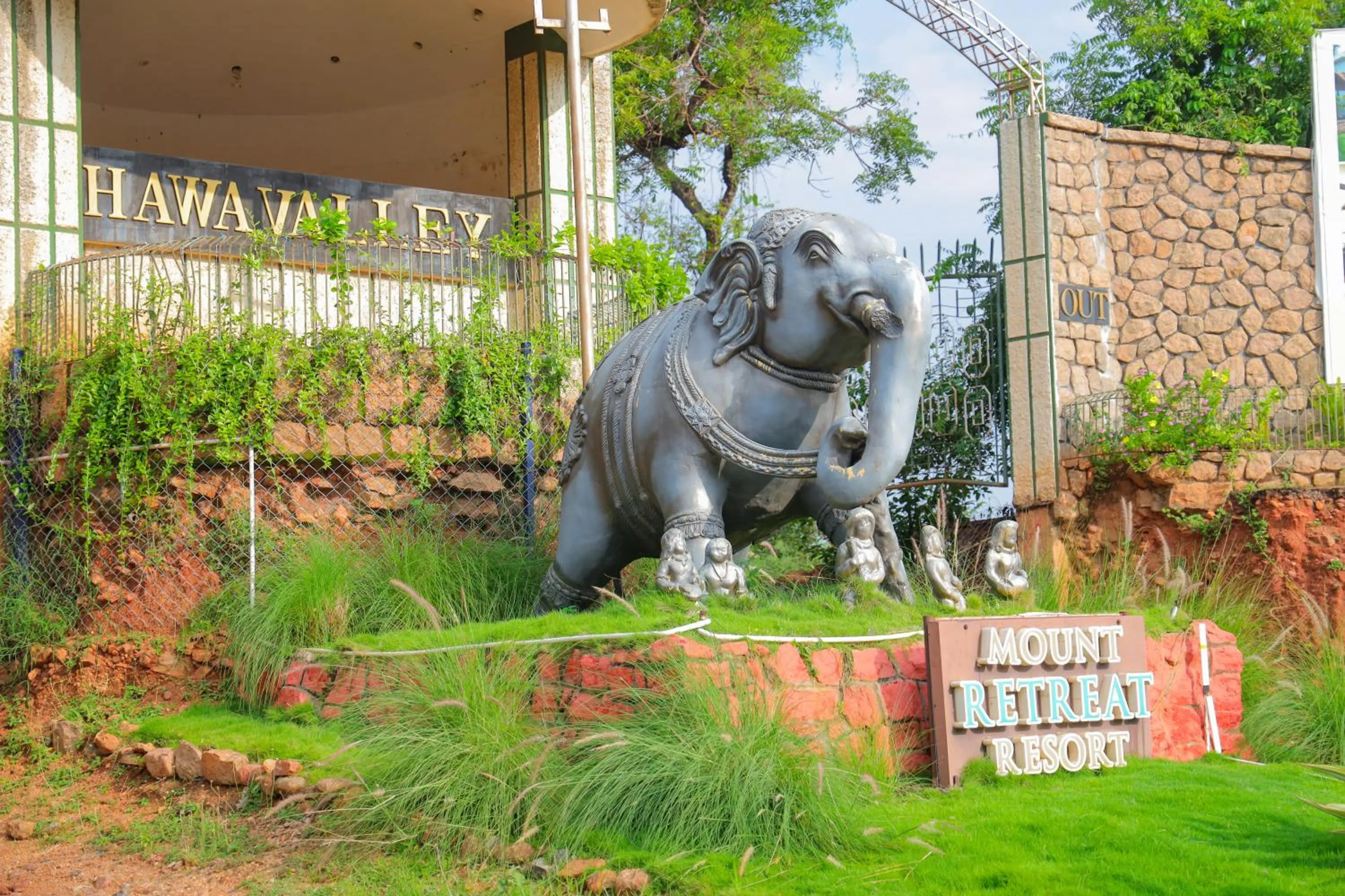 Facade/entrance in Mount Retreat Resorts - Madurai