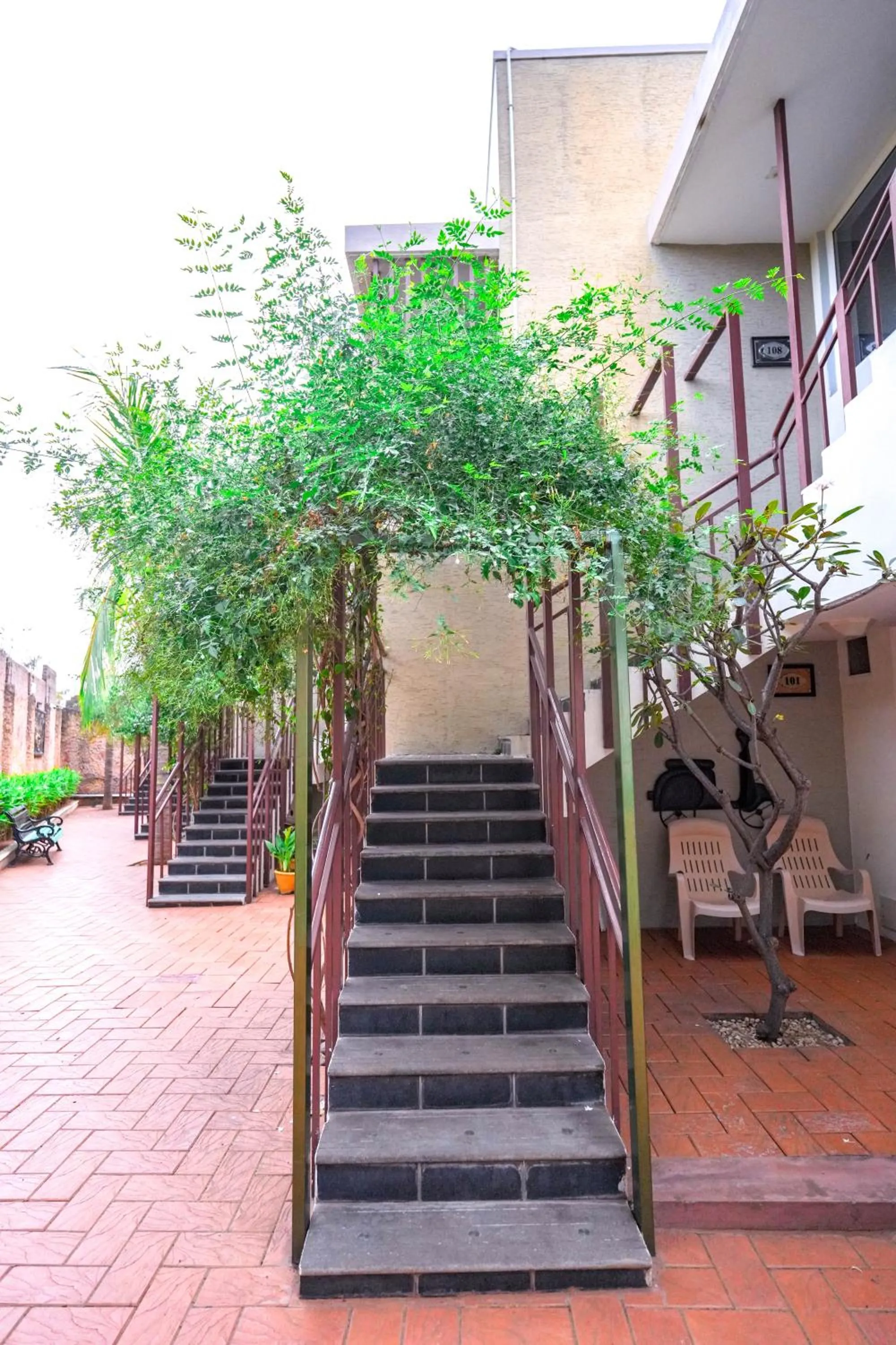 Facade/entrance in Mount Retreat Resorts - Madurai