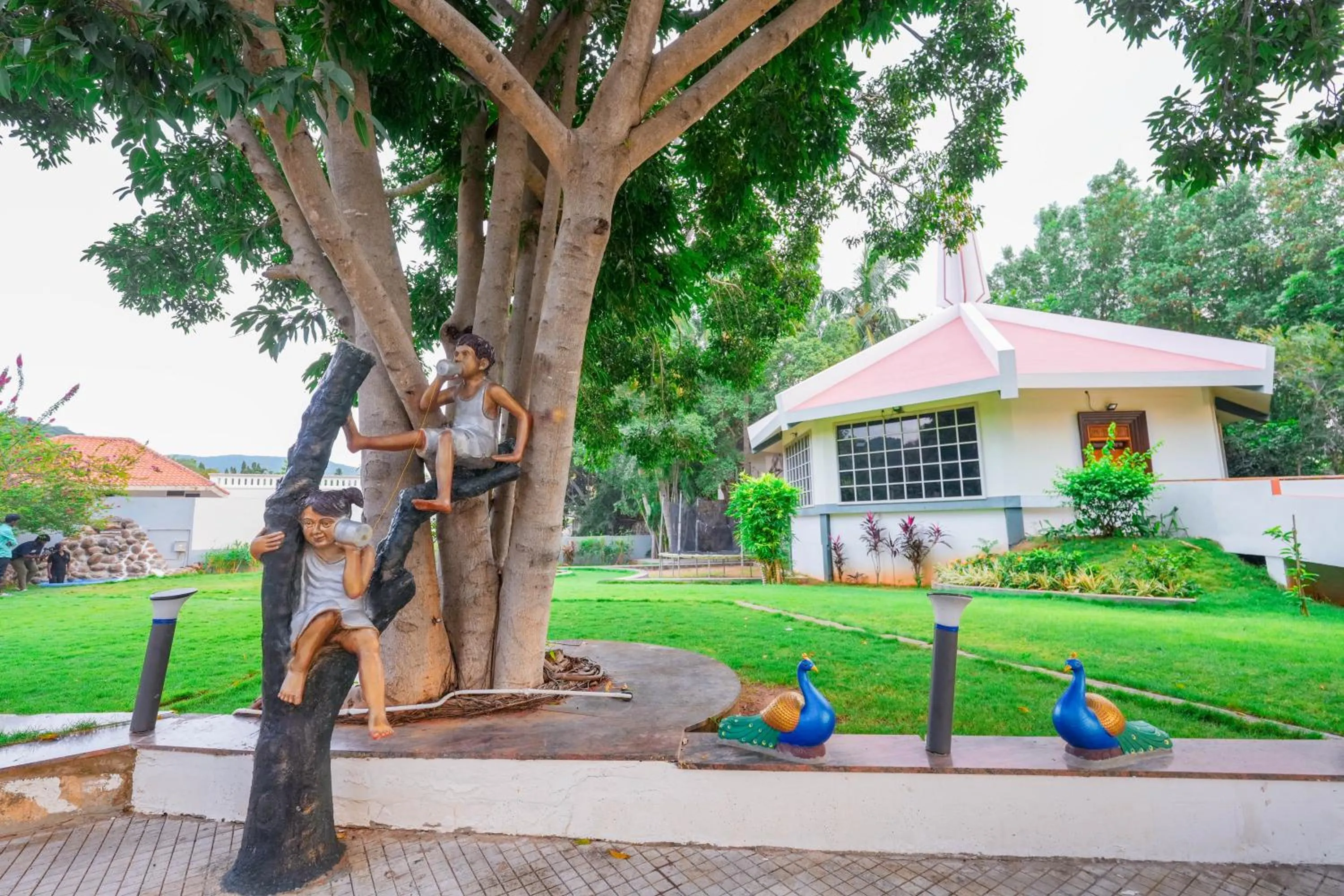 Garden in Mount Retreat Resorts - Madurai