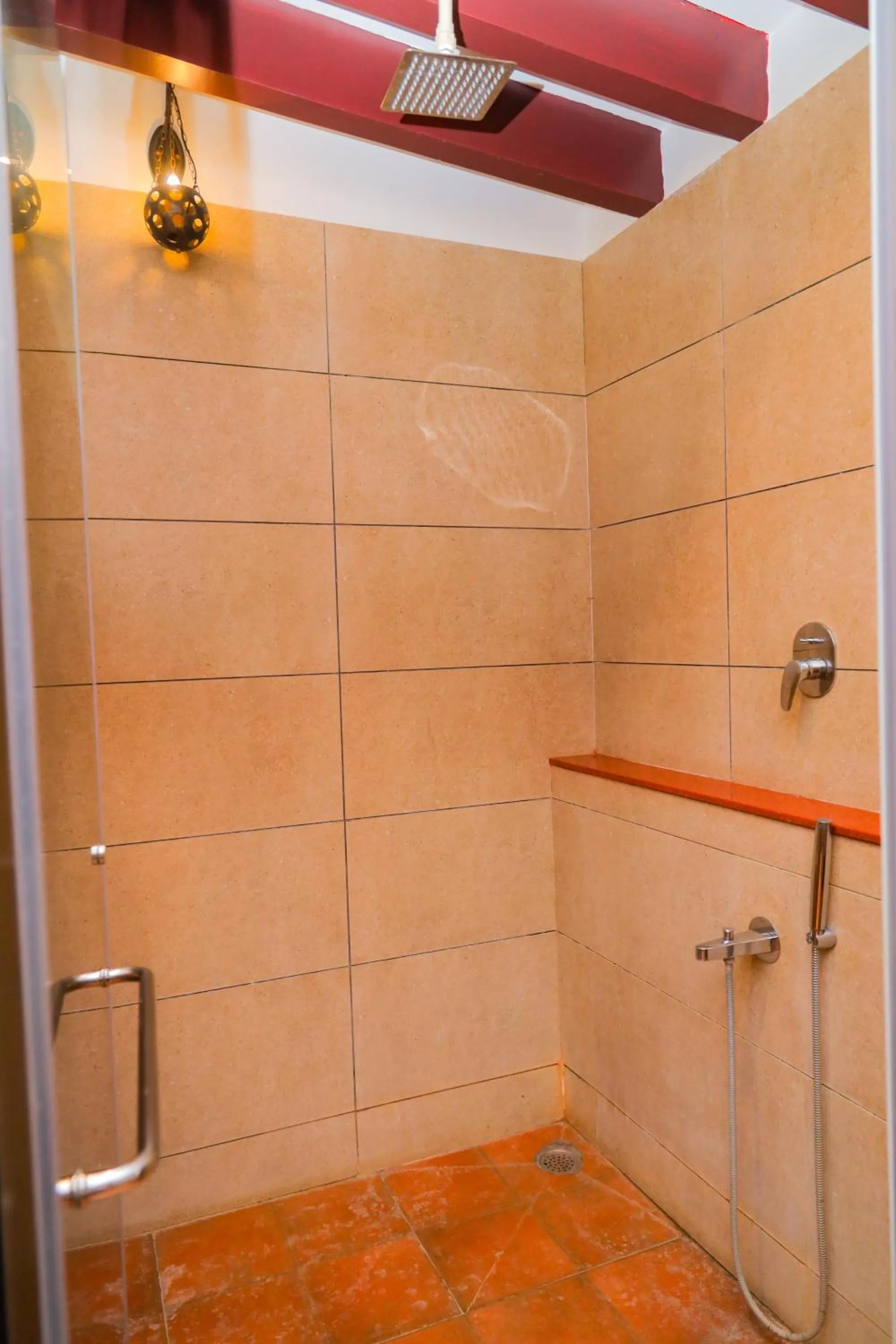 Shower in Mount Retreat Resorts - Madurai