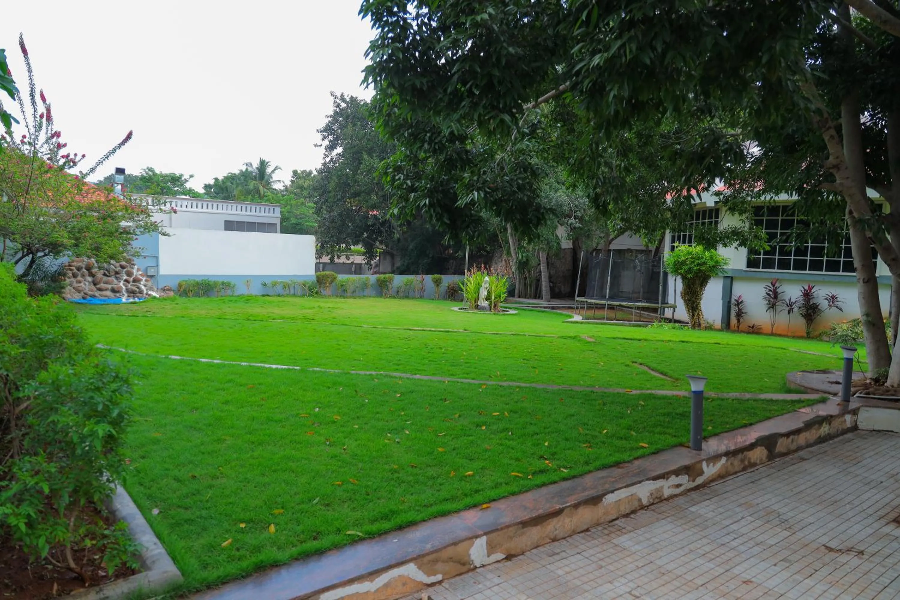 Garden in Mount Retreat Resorts - Madurai