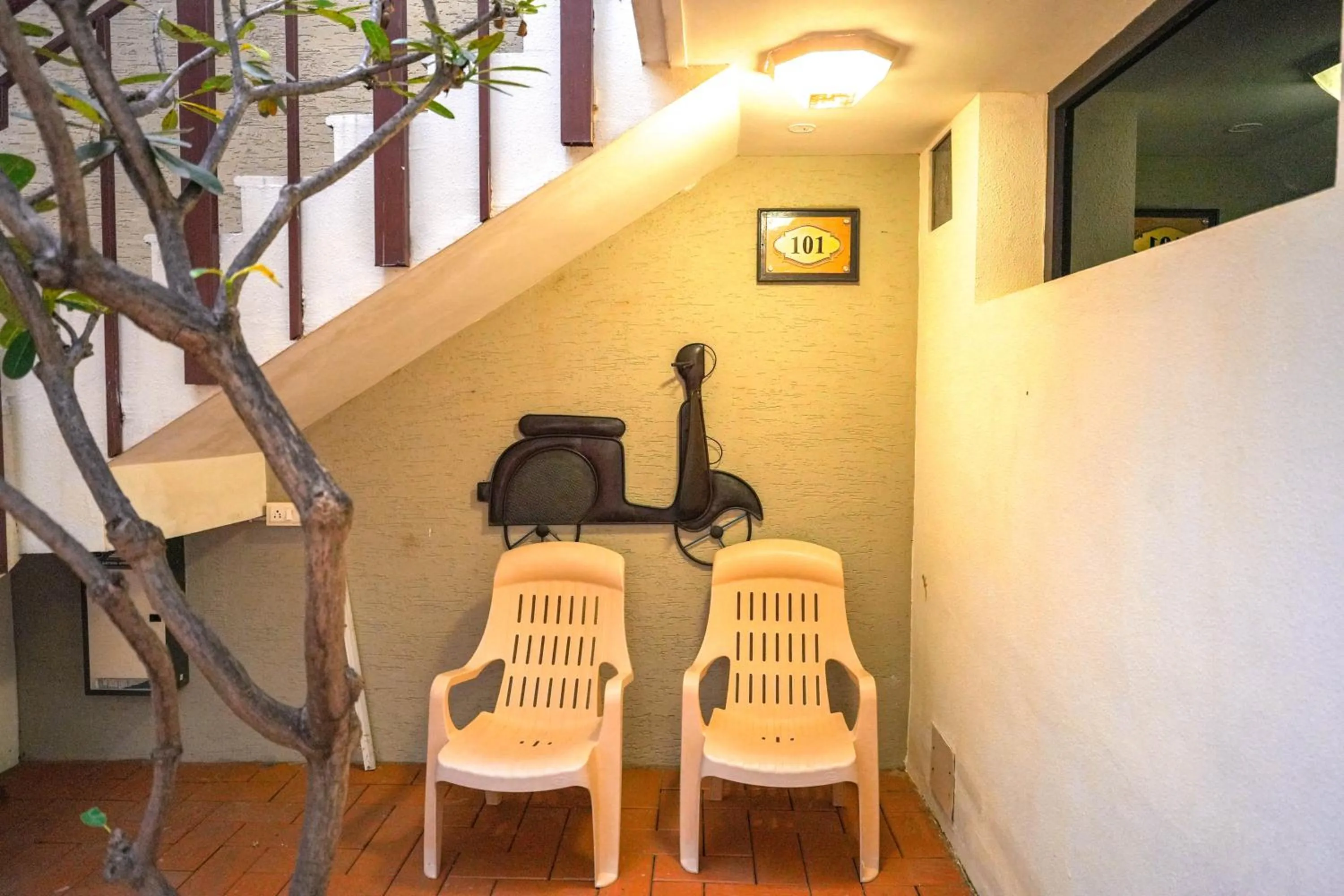 Seating area in Mount Retreat Resorts - Madurai