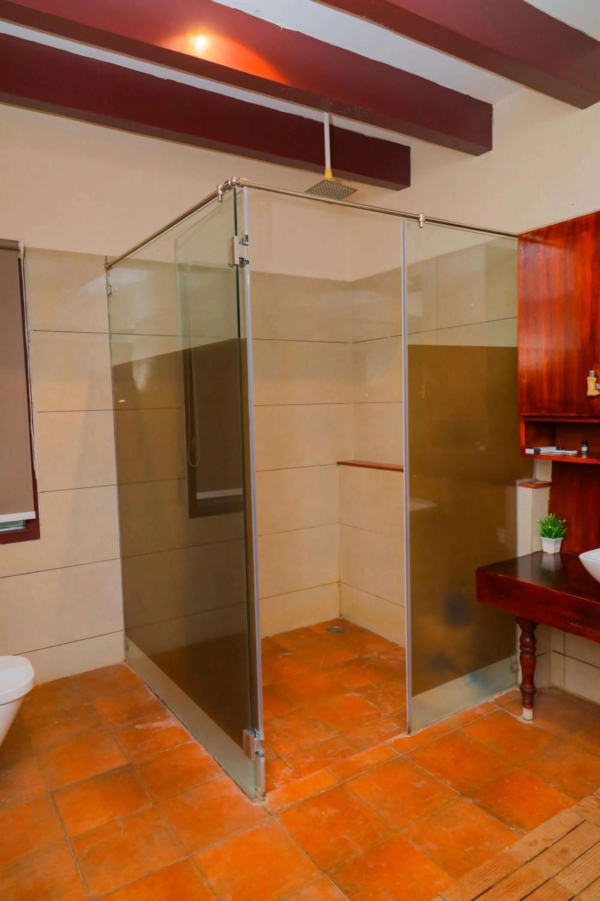 Shower in Mount Retreat Resorts - Madurai