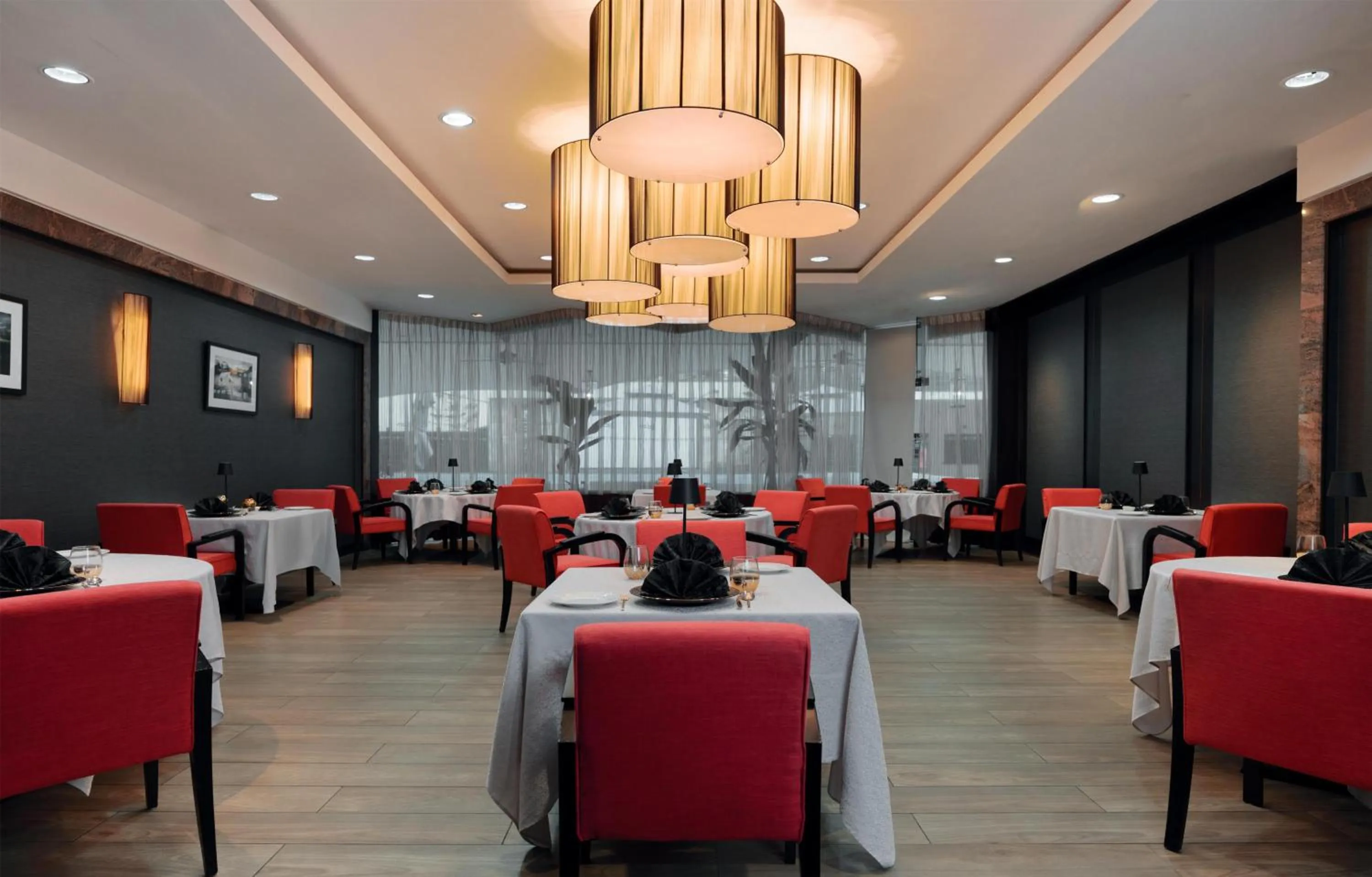 Restaurant/places to eat in Radisson Hotel Brunei Darussalam