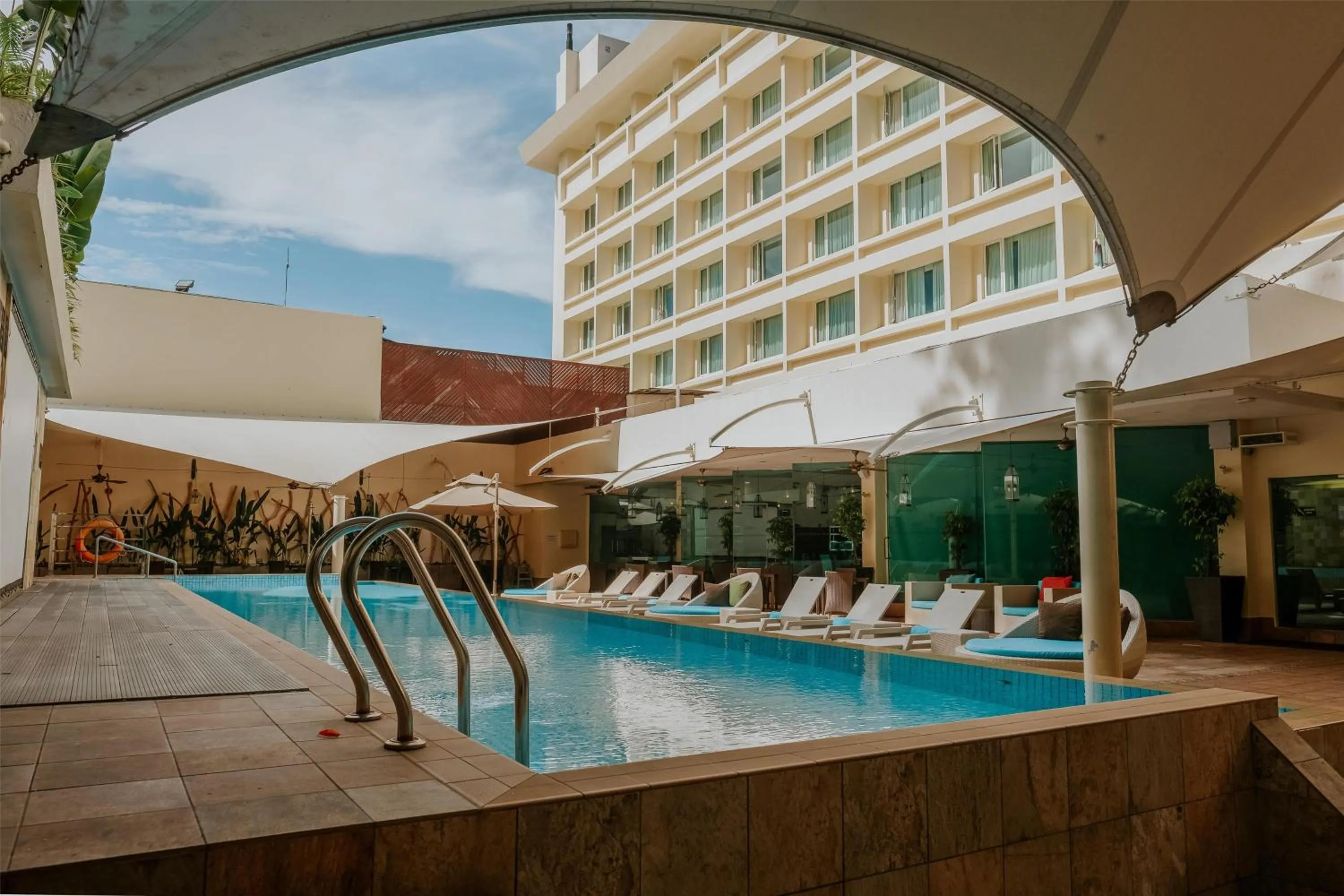 Pool view in Radisson Hotel Brunei Darussalam